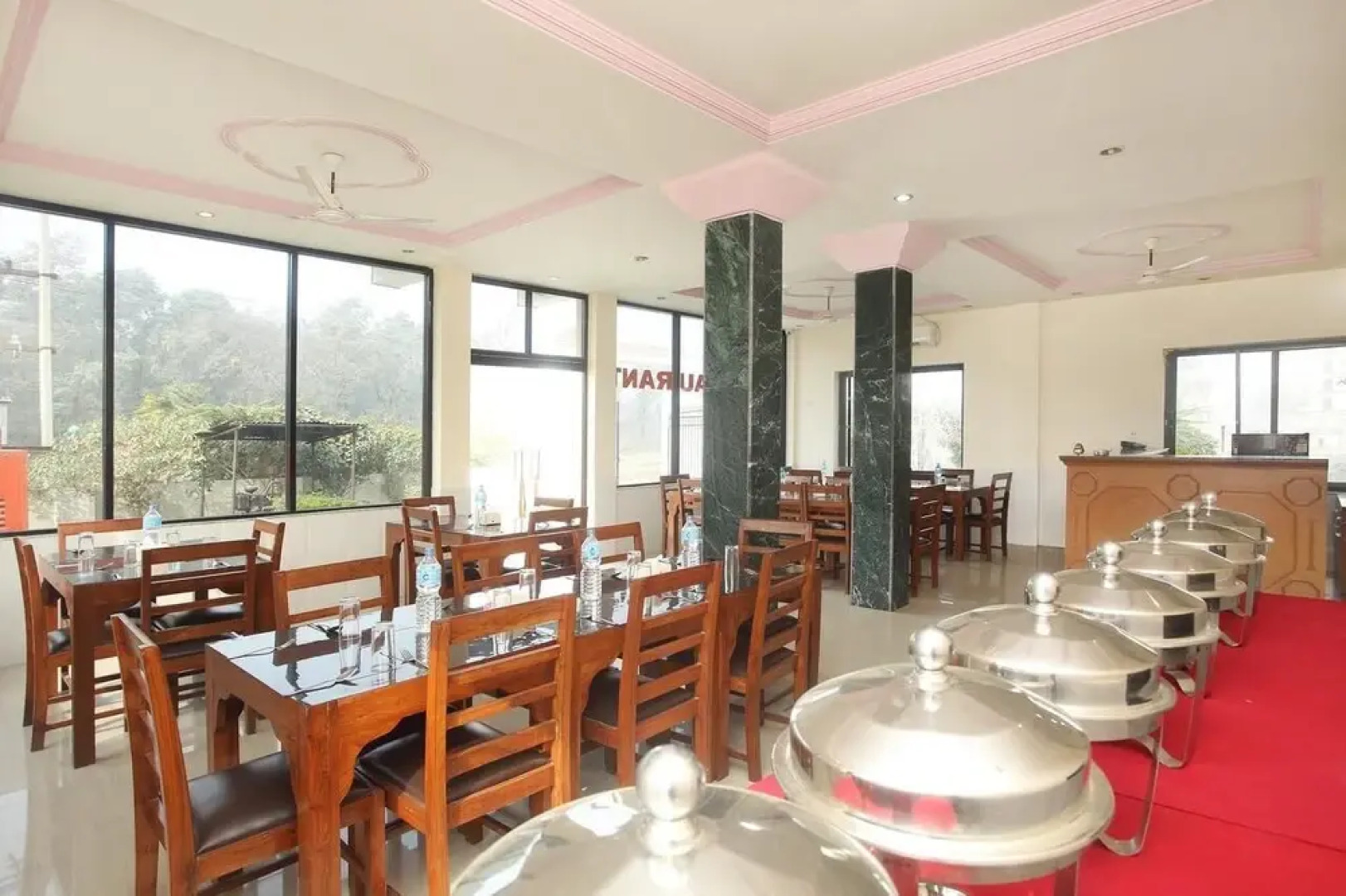 OYO 731 Hotel Peace Zone