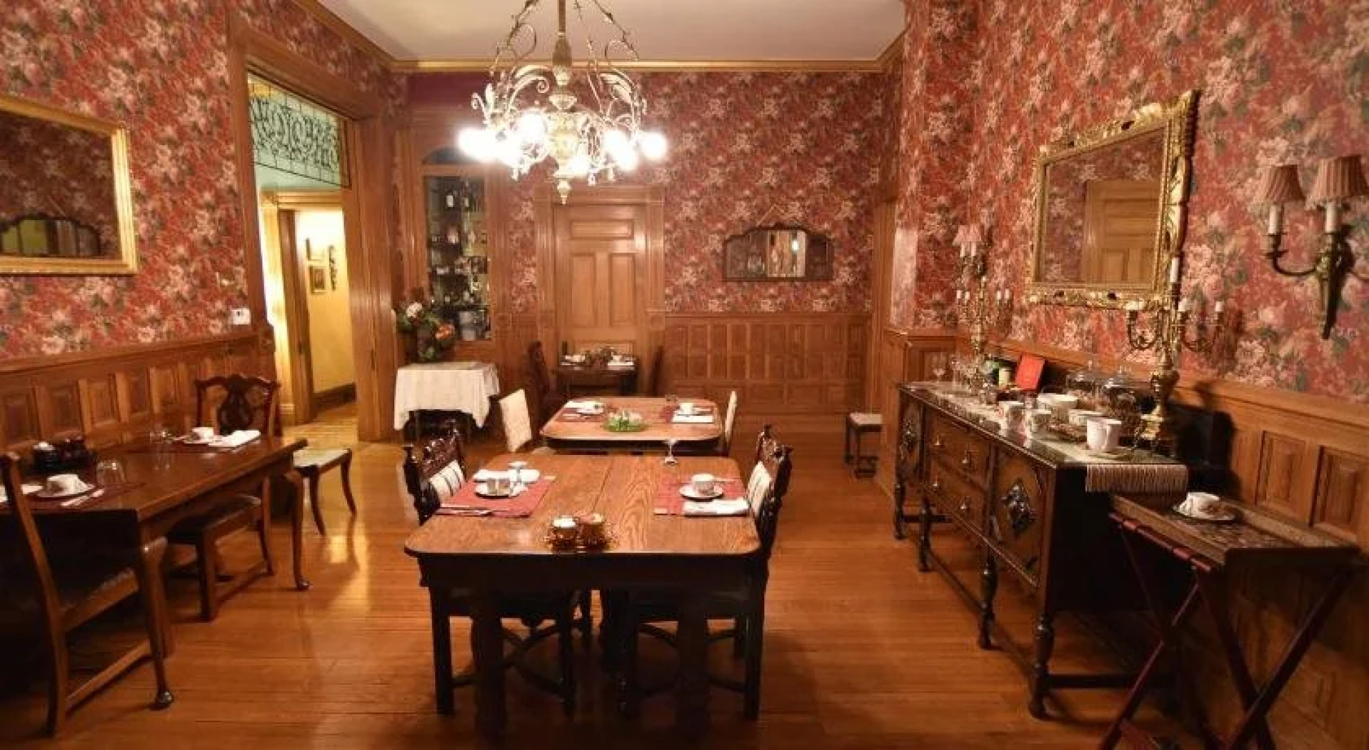 1890 Williams House Inn