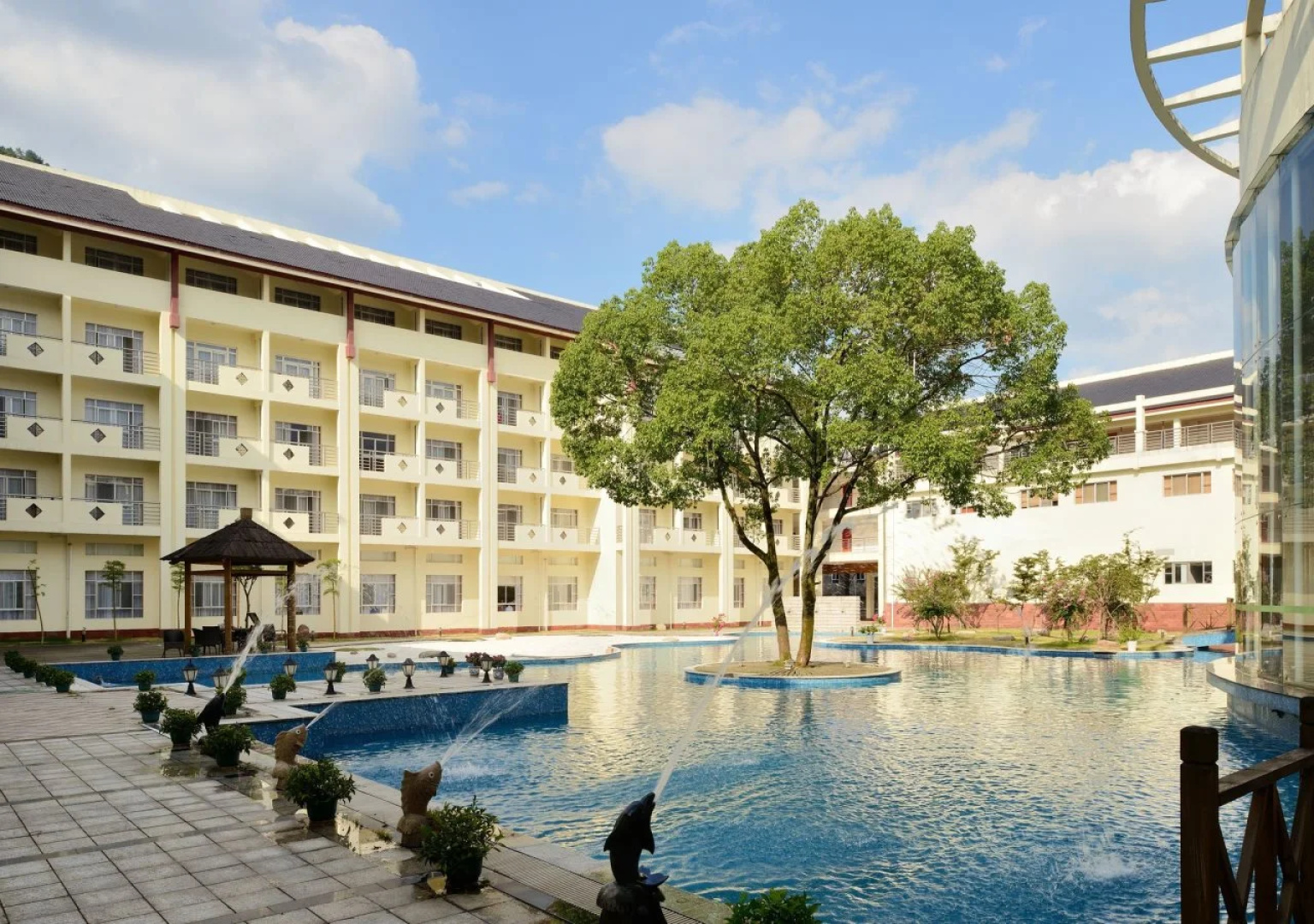 Zhang Jiajie State Guest Hotel