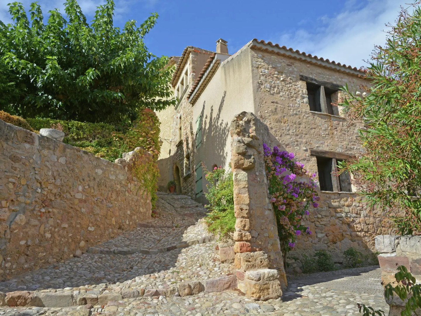 Secluded Apartment in Villesèque with Pool