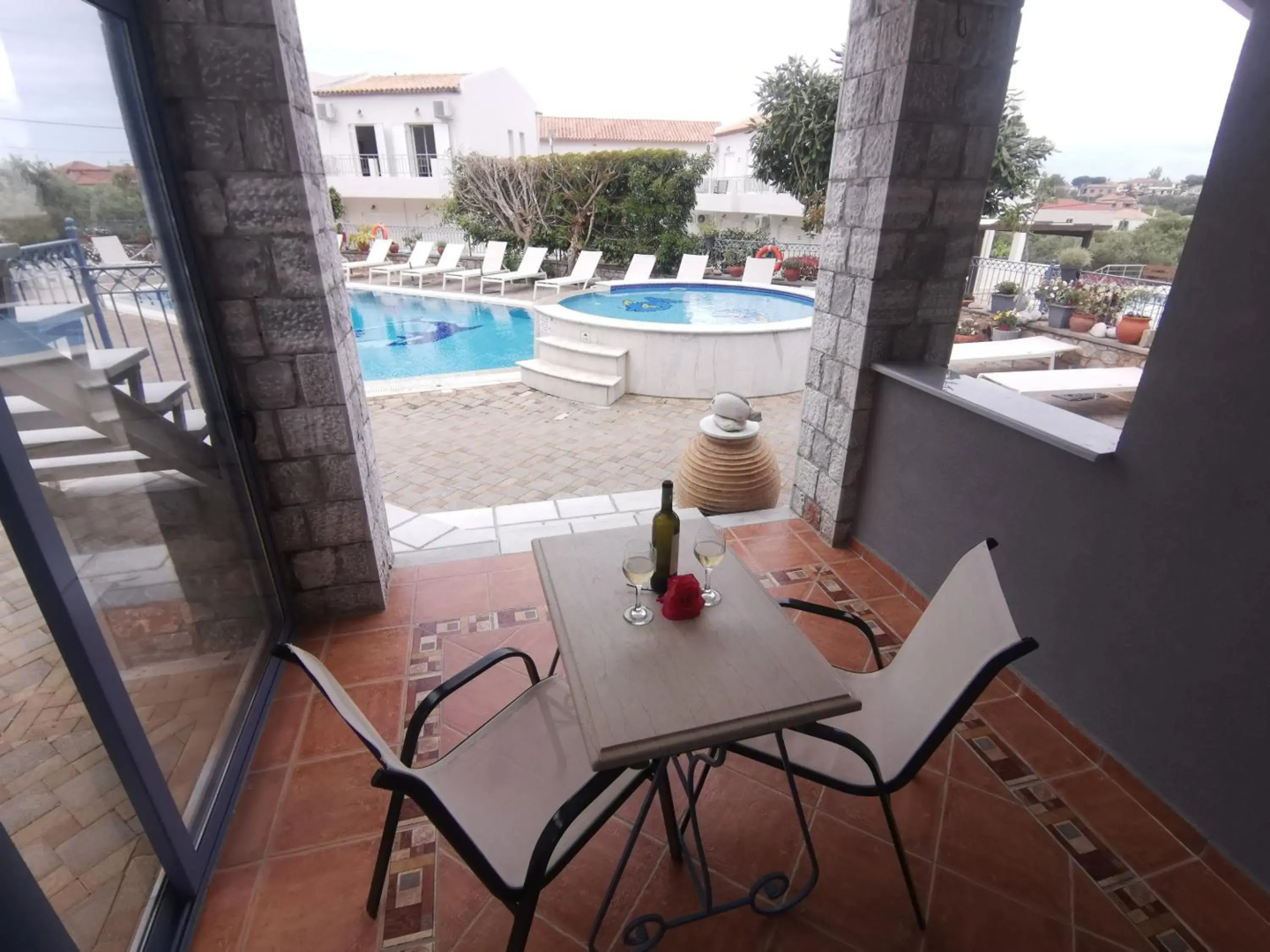 Taletos Apartments