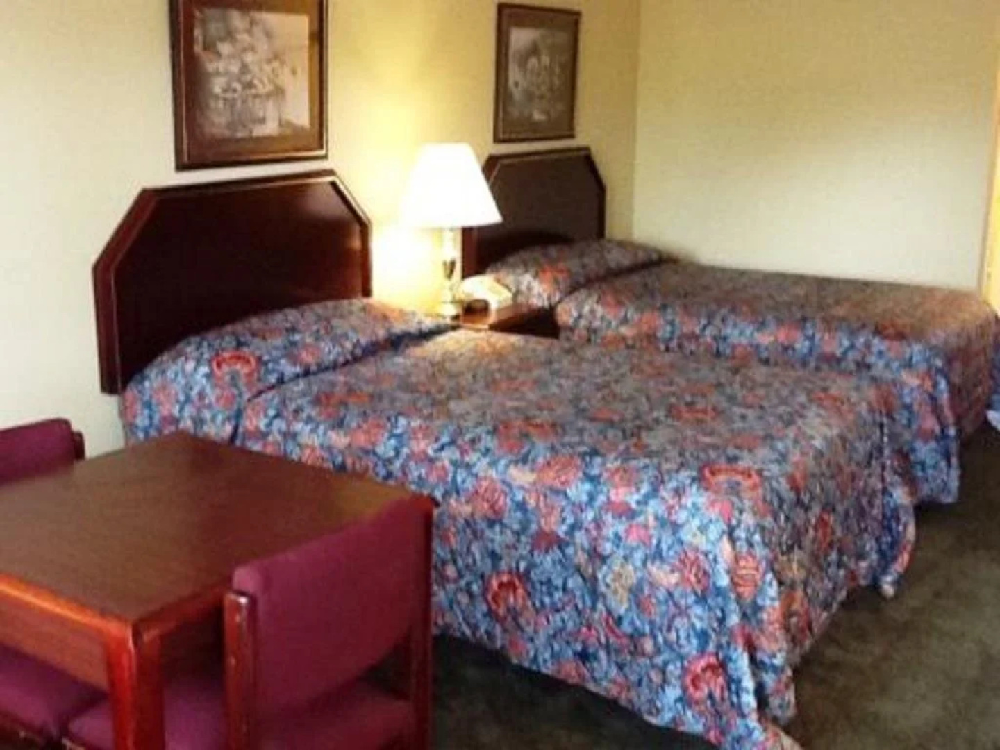 Bayou Inn & Suites