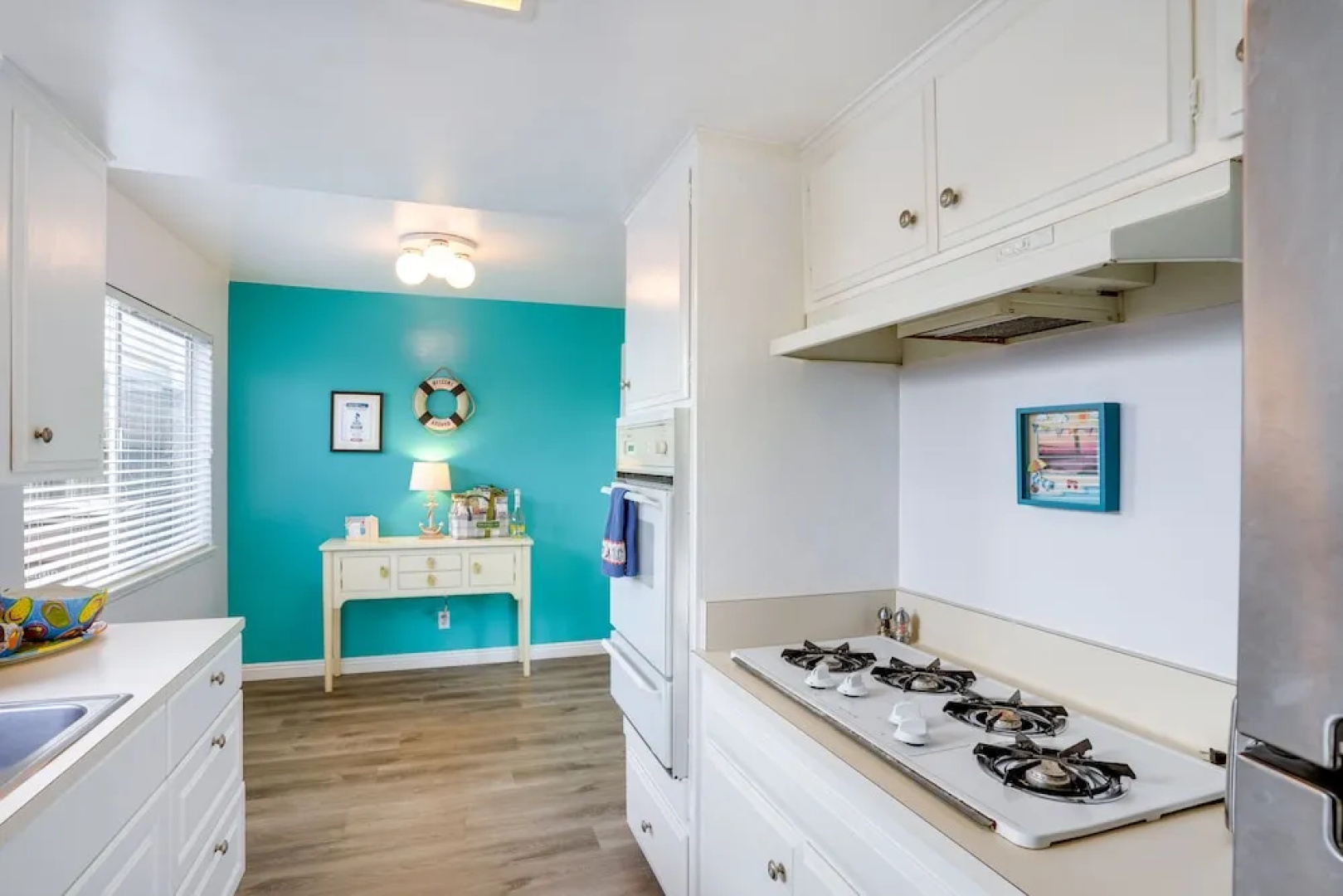Viva Ventura: Duplex With Patio - Walk to Beach!