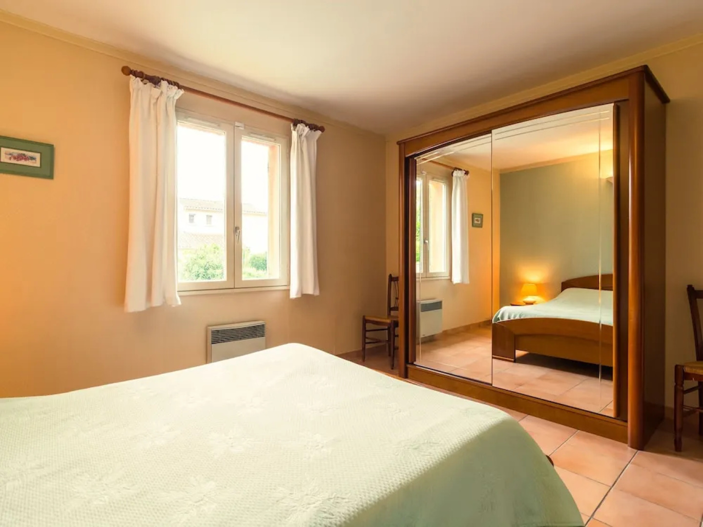 Cozy Holiday Home in Noves with Swimming Pool