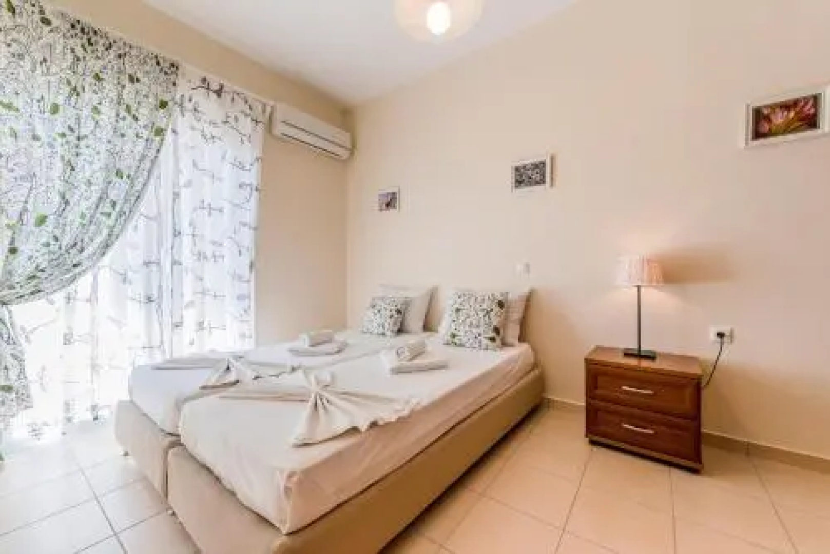 Archangelos Houses