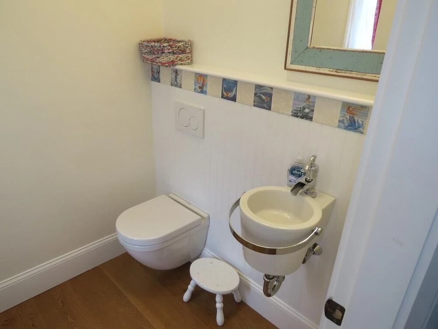 411 Stage Harbor Road - Six Bedroom House