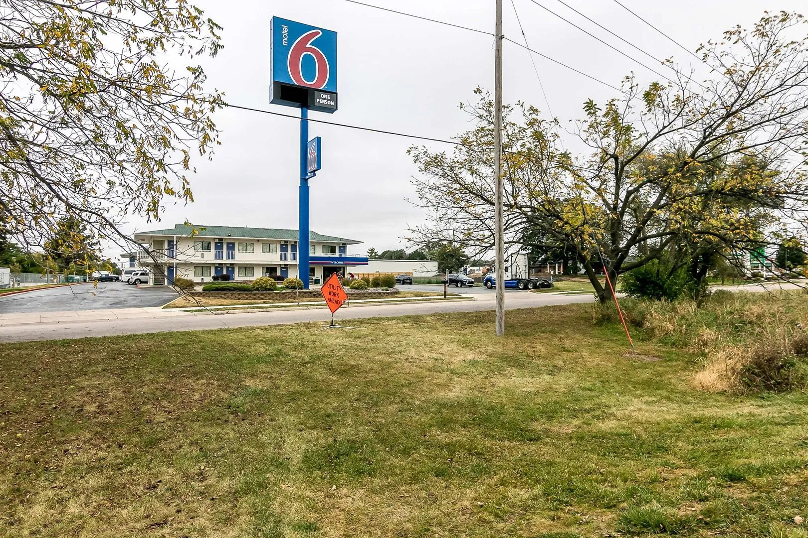 Motel 6 Janesville, WI