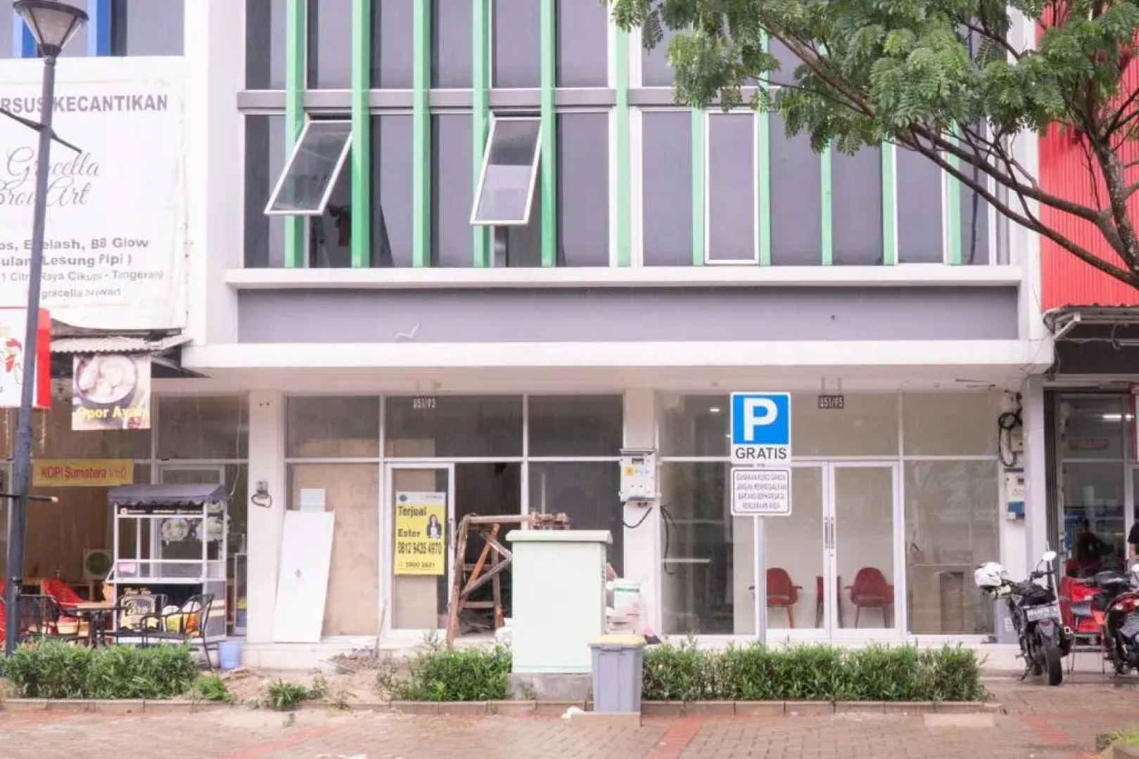 RedDoorz @ Garden Boulevard Citra Raya Tangerang