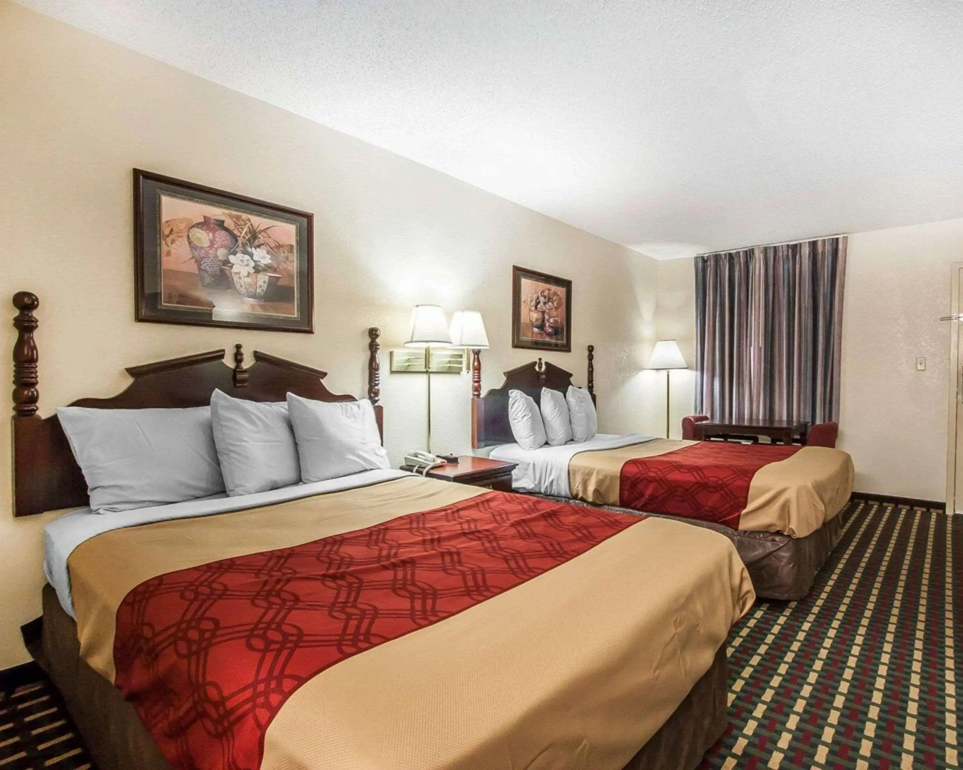 Econo Lodge Inn & Suites I-20, exit 73