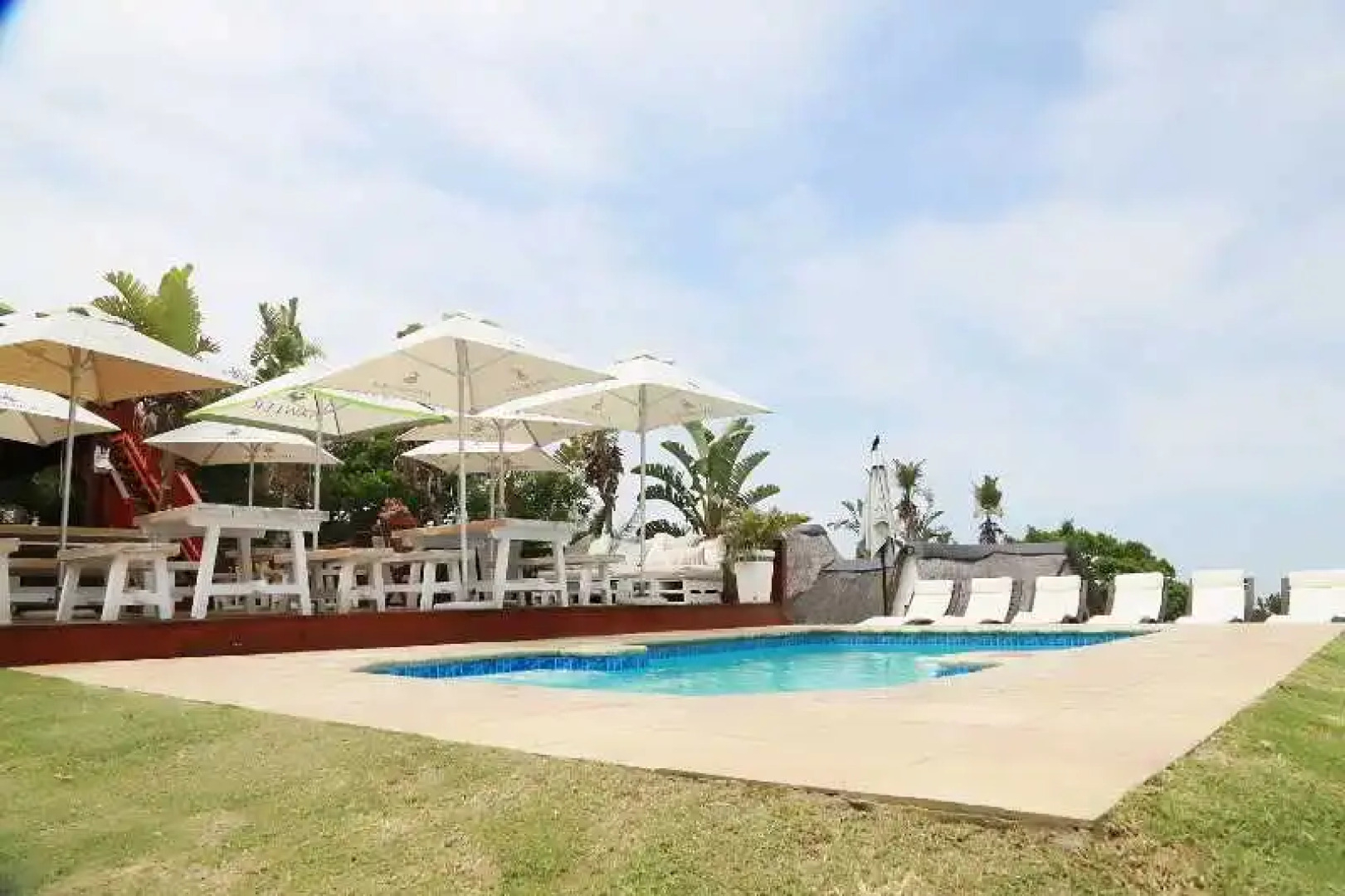 Crawfords Beach Lodge & Cabins