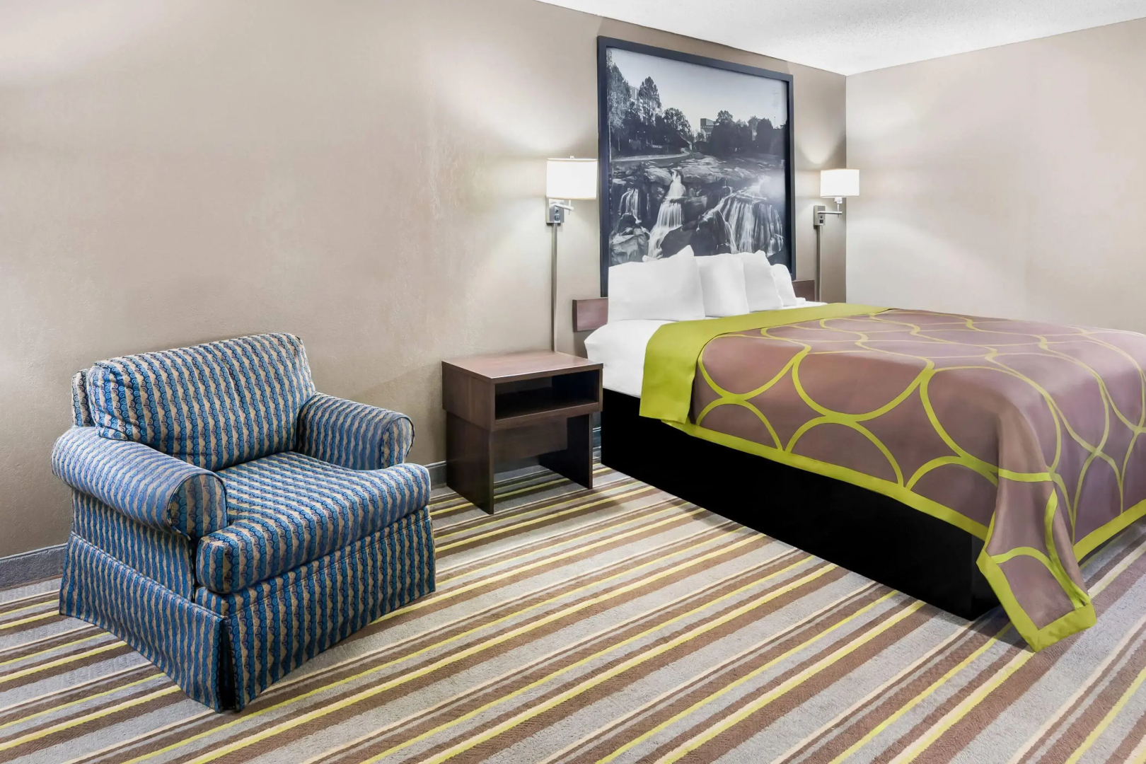 Super 8 by Wyndham Columbia