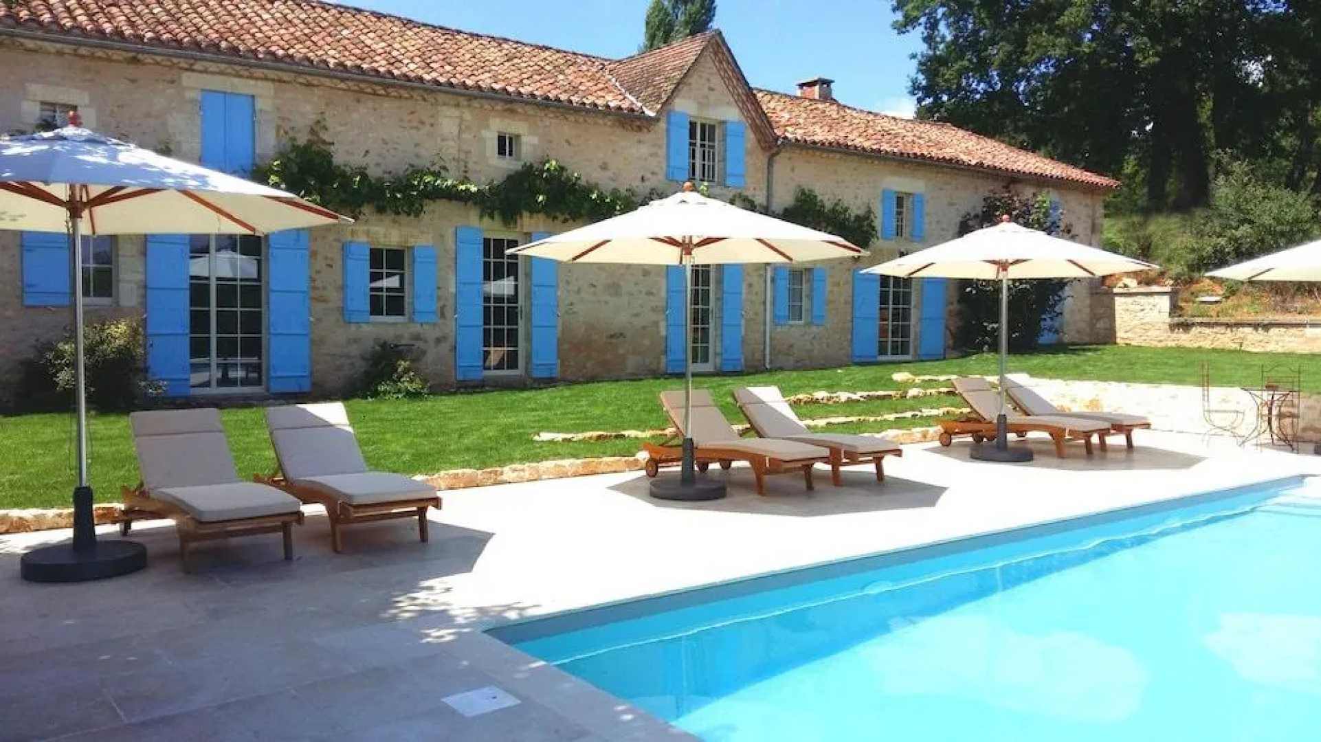 Relais de Montgeoffroy B&B