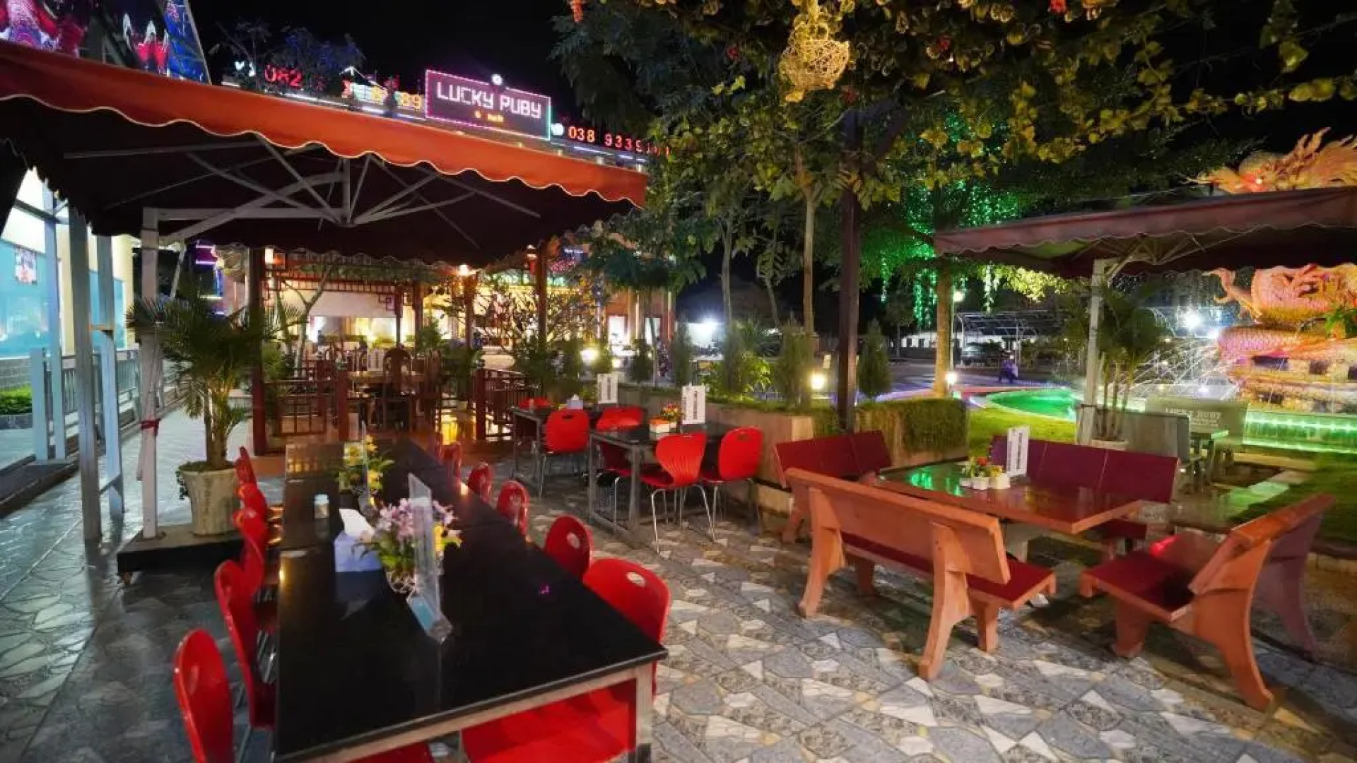 Lucky Ruby Border Casino