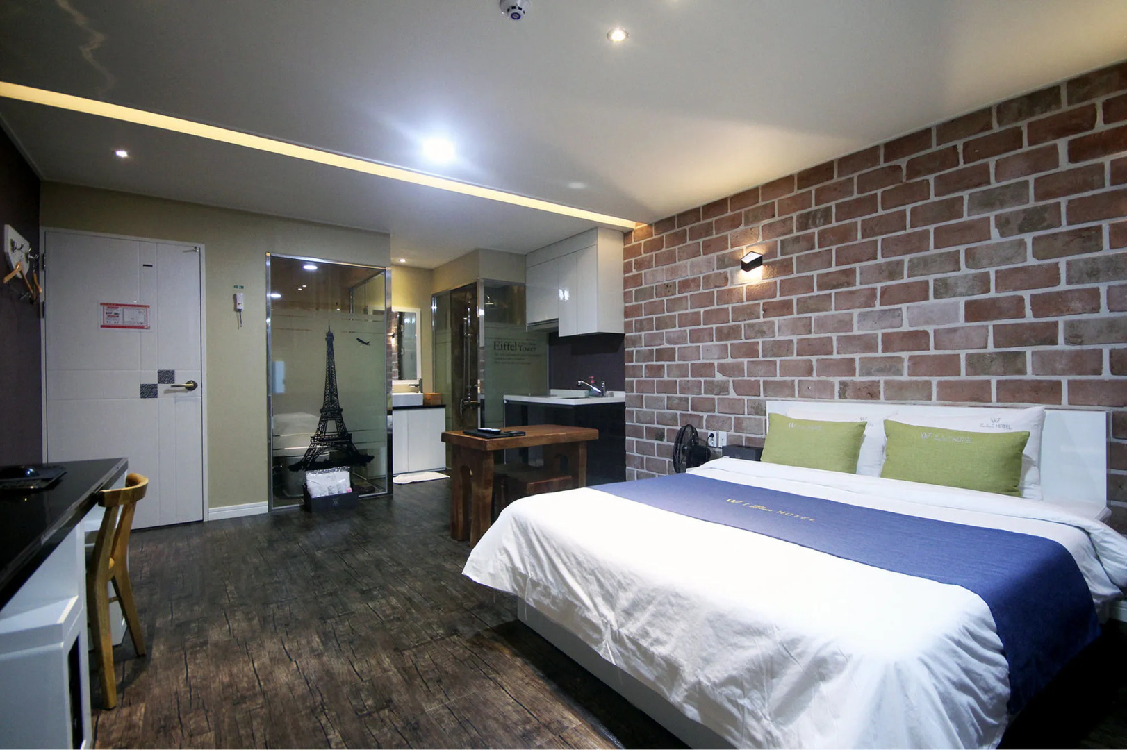 Hotel WEP Gimhae