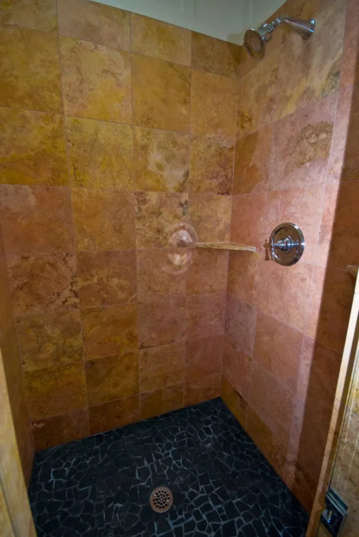 Volcano Teapot Cottage