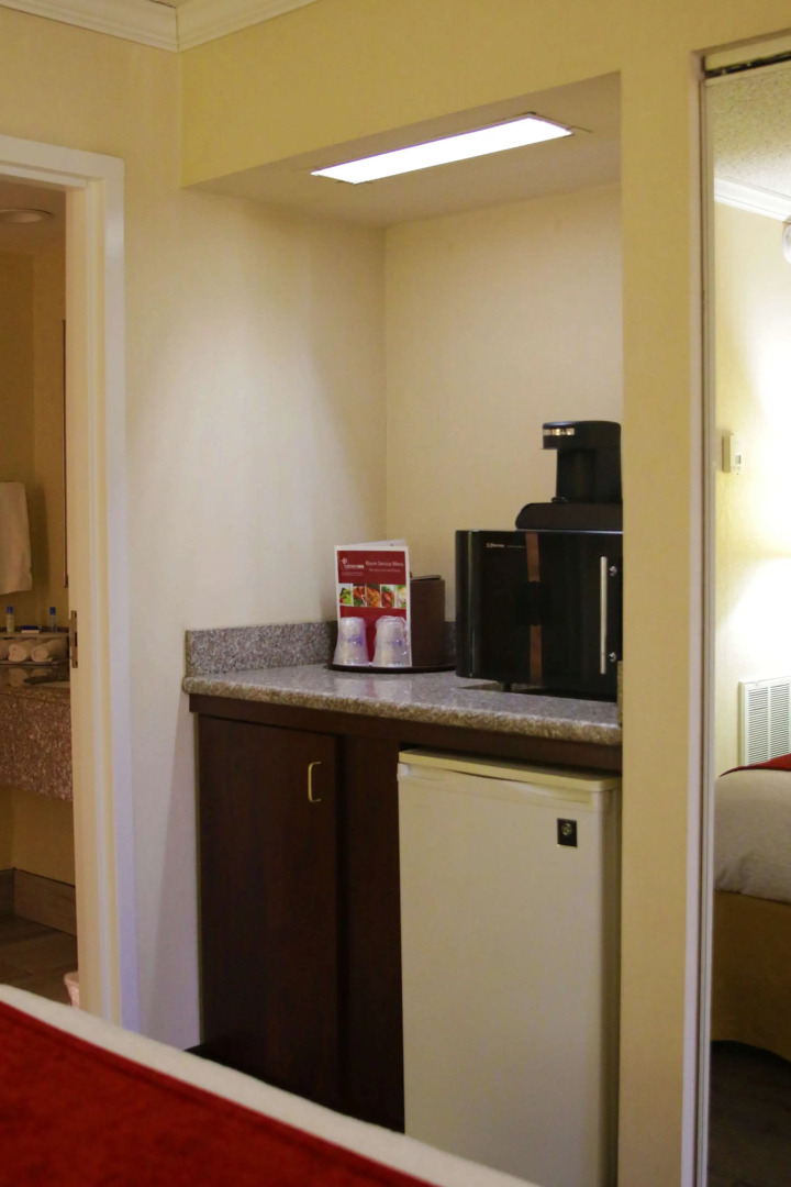 Best Western Galleria Inn & Suites