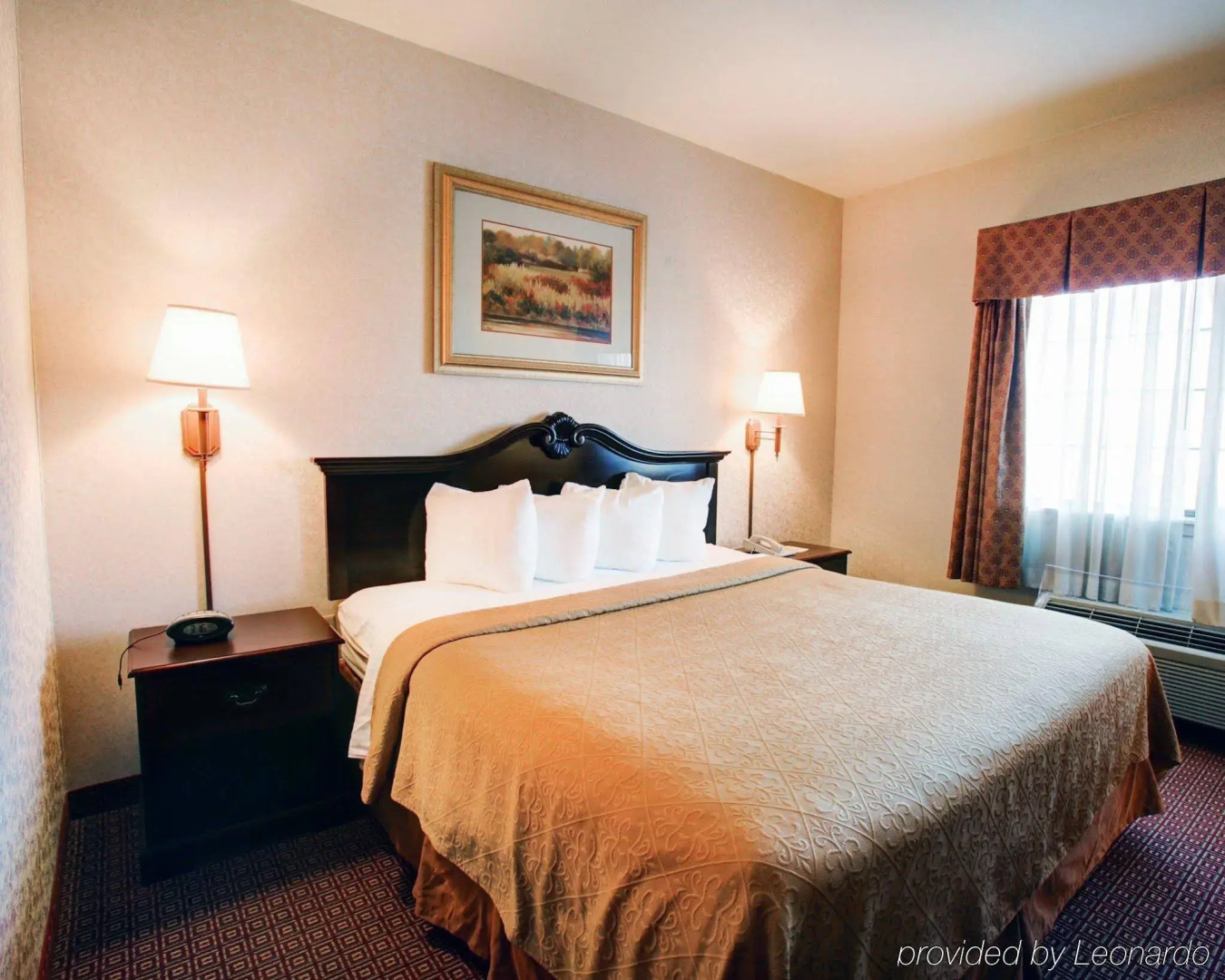 Quality Inn & Suites, Near University