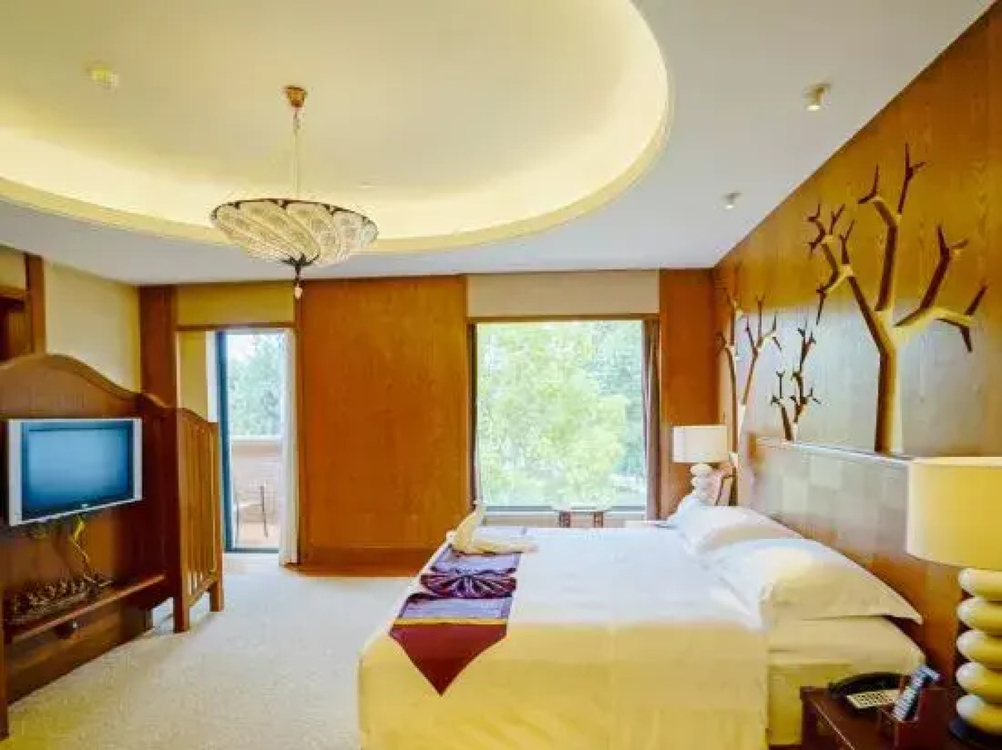 Huquan Resorts & Spa