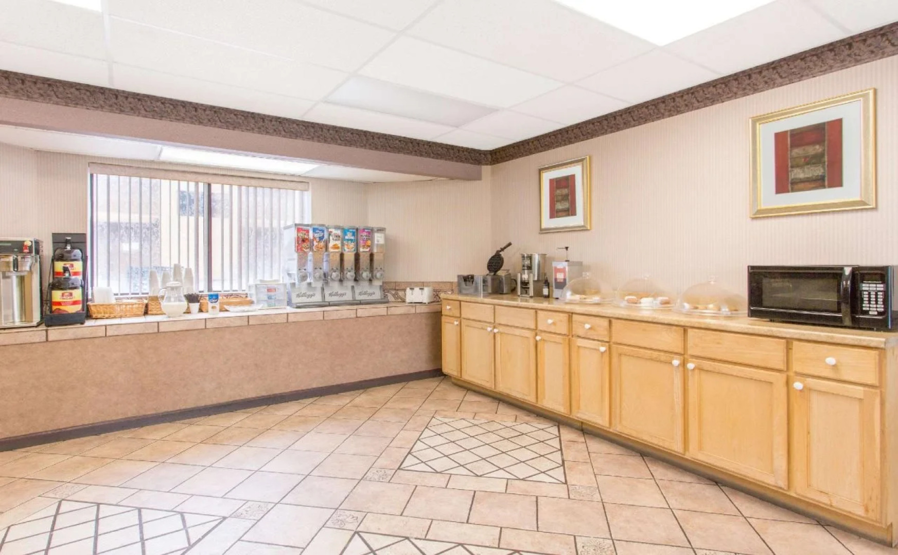 Howard Johnson Inn Roanoke/Airport