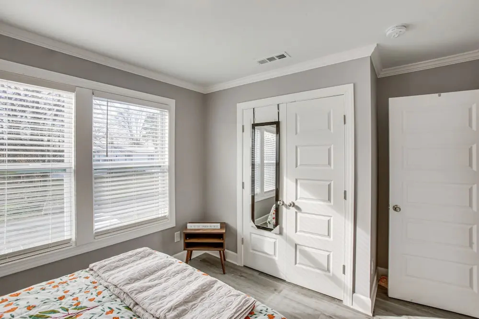 Pet-friendly Gallatin Home w/ Deck, 1 Mi to Town!