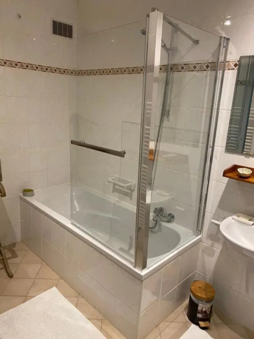 Huis Vikarti, a lovely house with incredible view