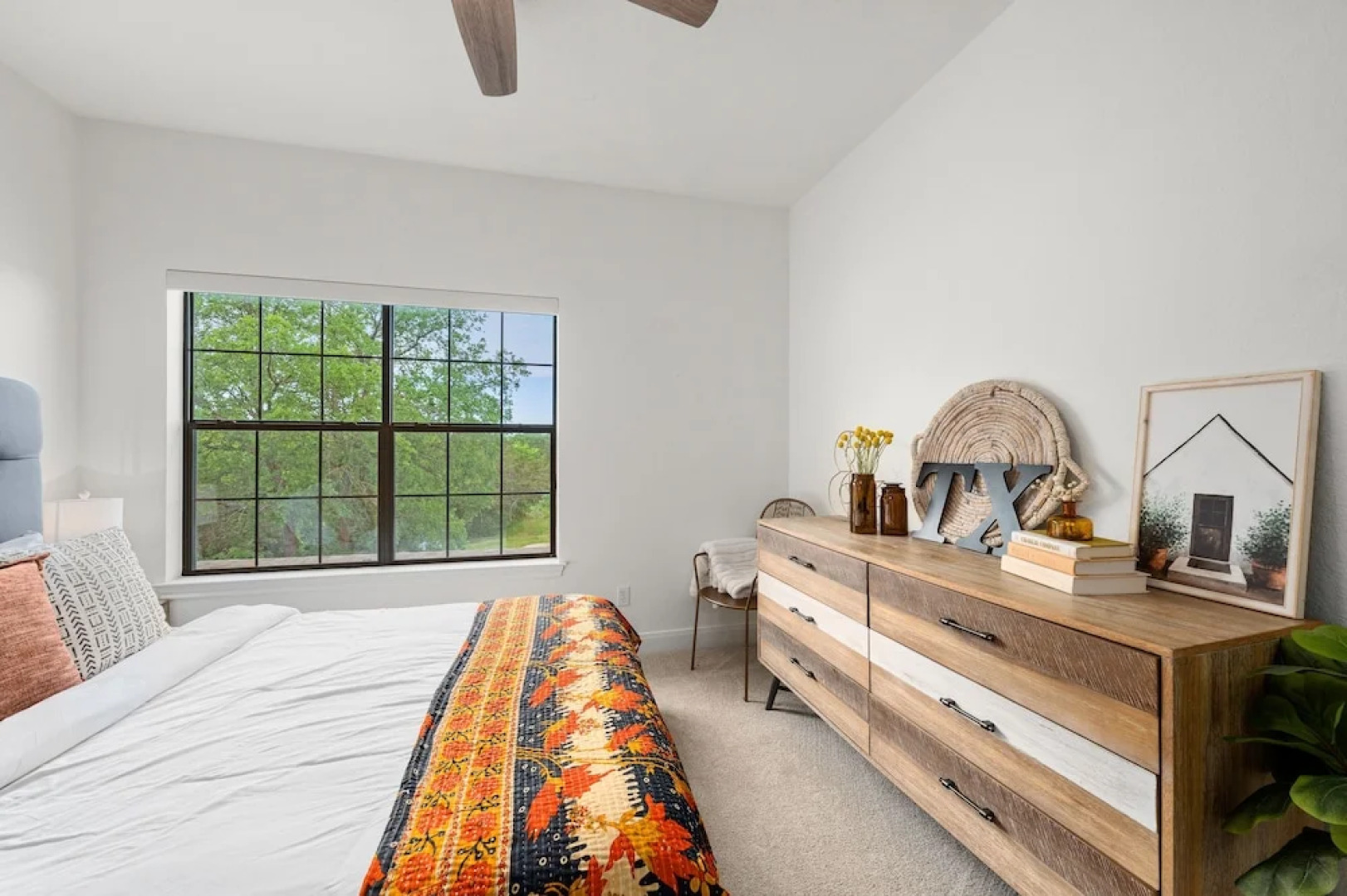 50 Acre Countryside Haven With Hiking Trails, Fossils, Pickleball Court, Basketball, Arcade, and Pool by RedAwning