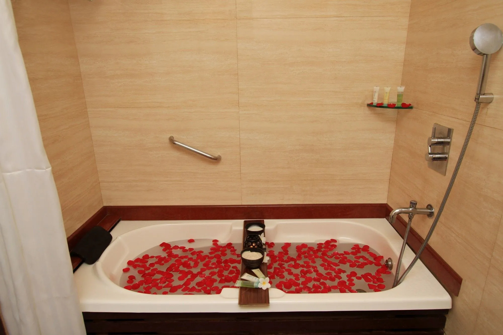 Silent Shores Resort & Spa