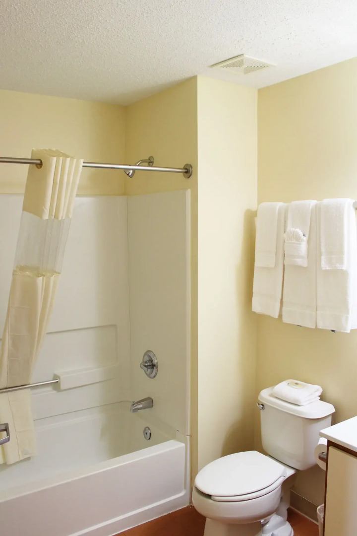 Suburban Studios Sterling - Washington Dulles