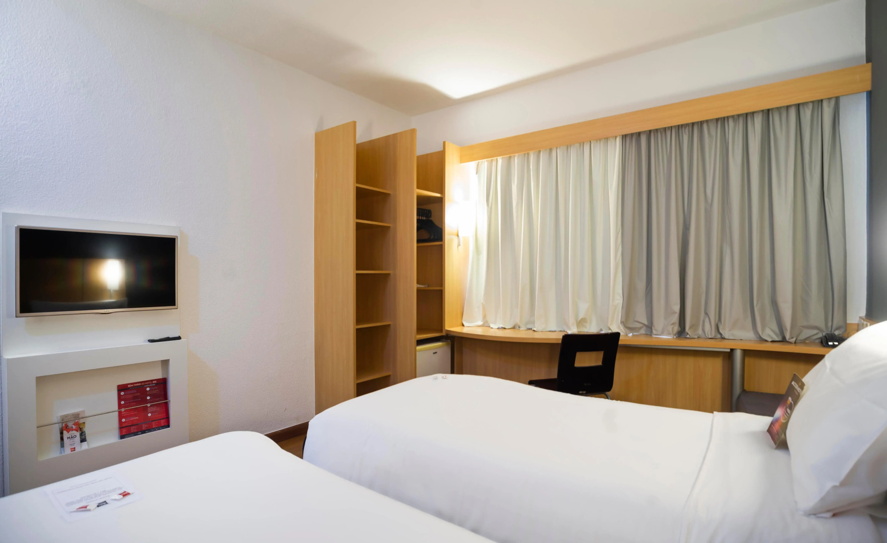 ibis Vitoria Praia Do Canto