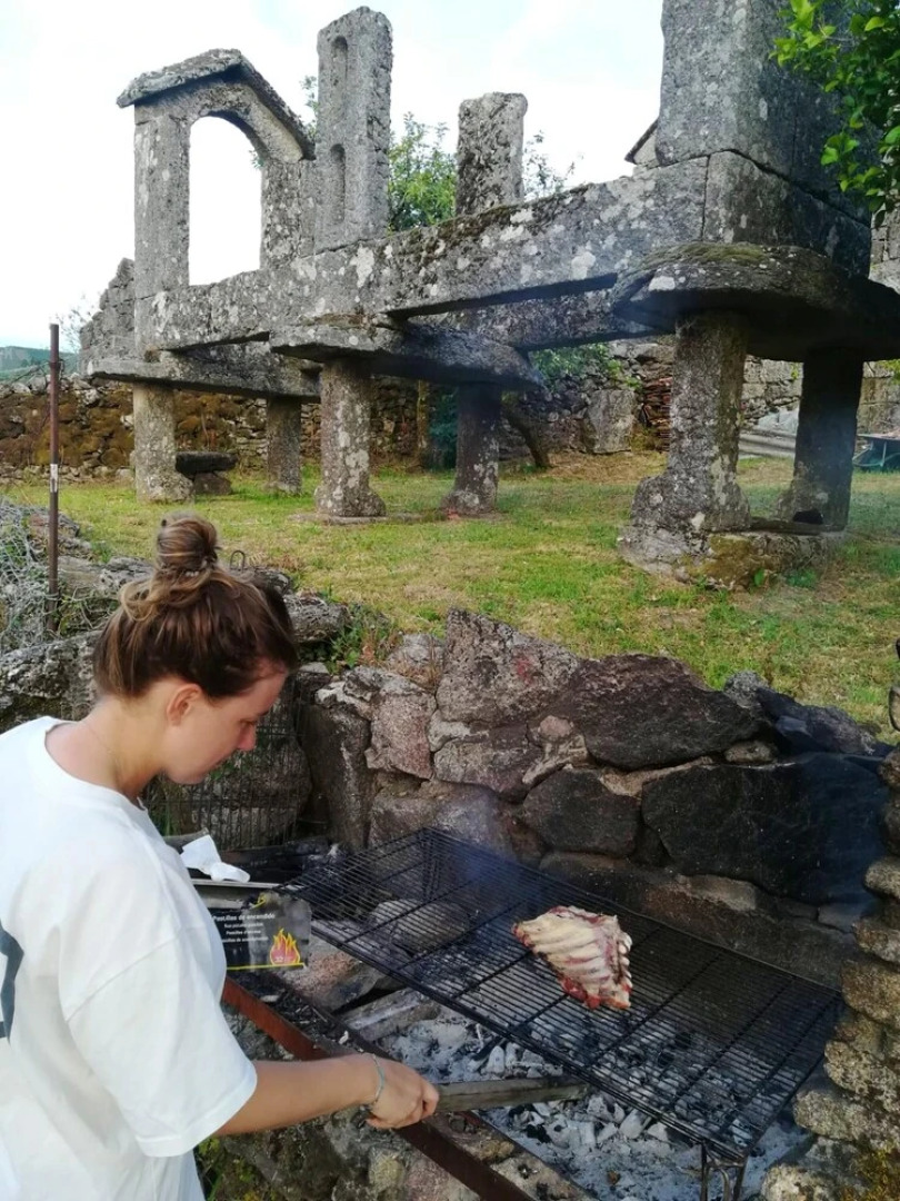 House with 3 Bedrooms in a Porteliñas, with Wonderful Mountain View, Private Pool, Enclosed Garden - 55 Km From the Beach