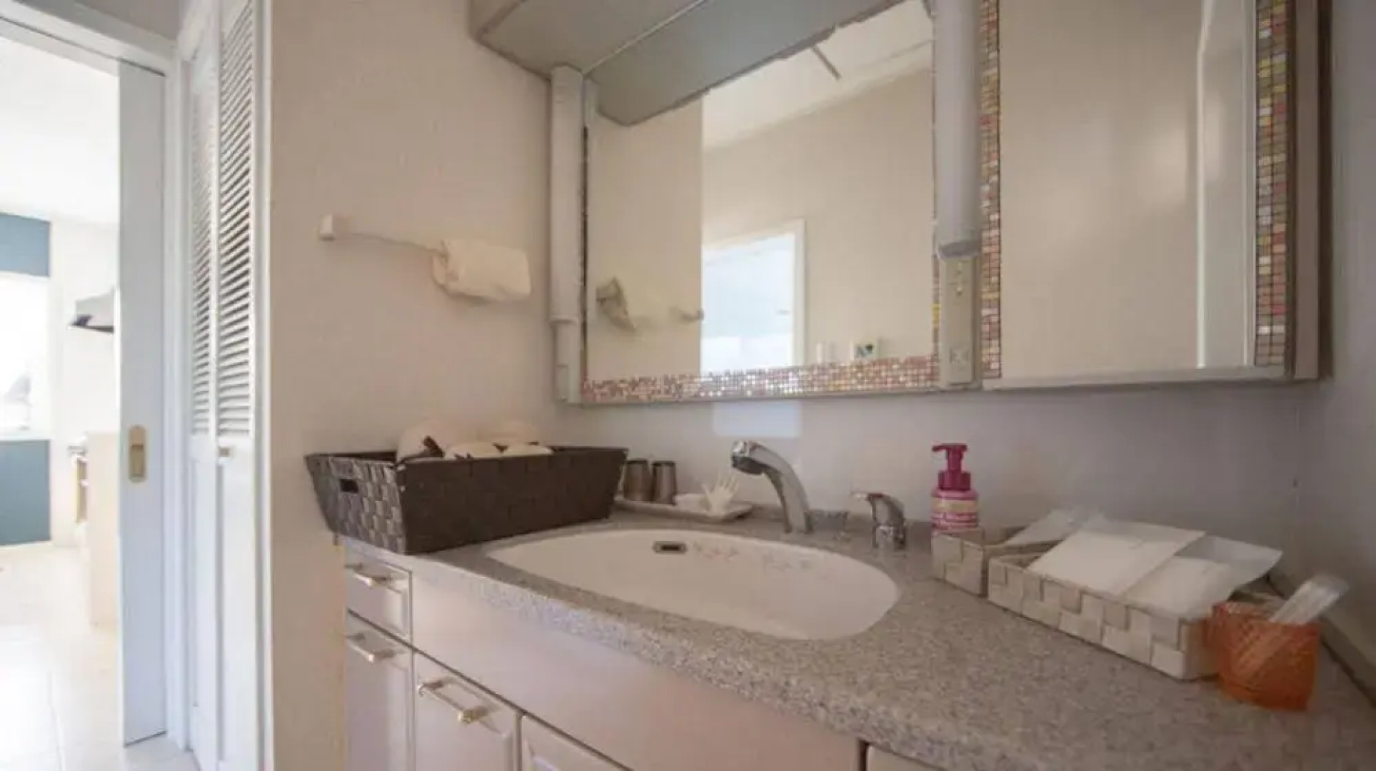 Hills Villa MIYAKOJIMA