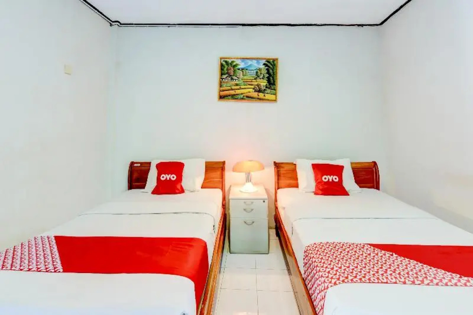 OYO 90385 Hotel Cadaka