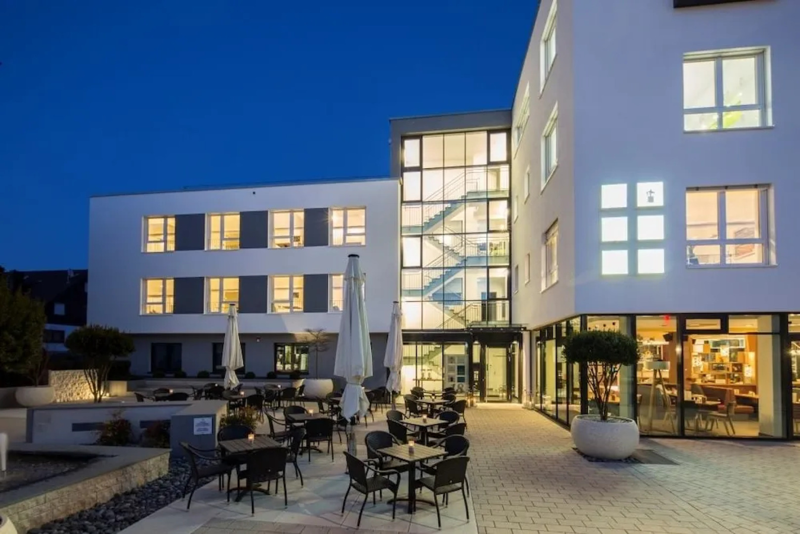 Hotel LOGIS First Class Business Suites