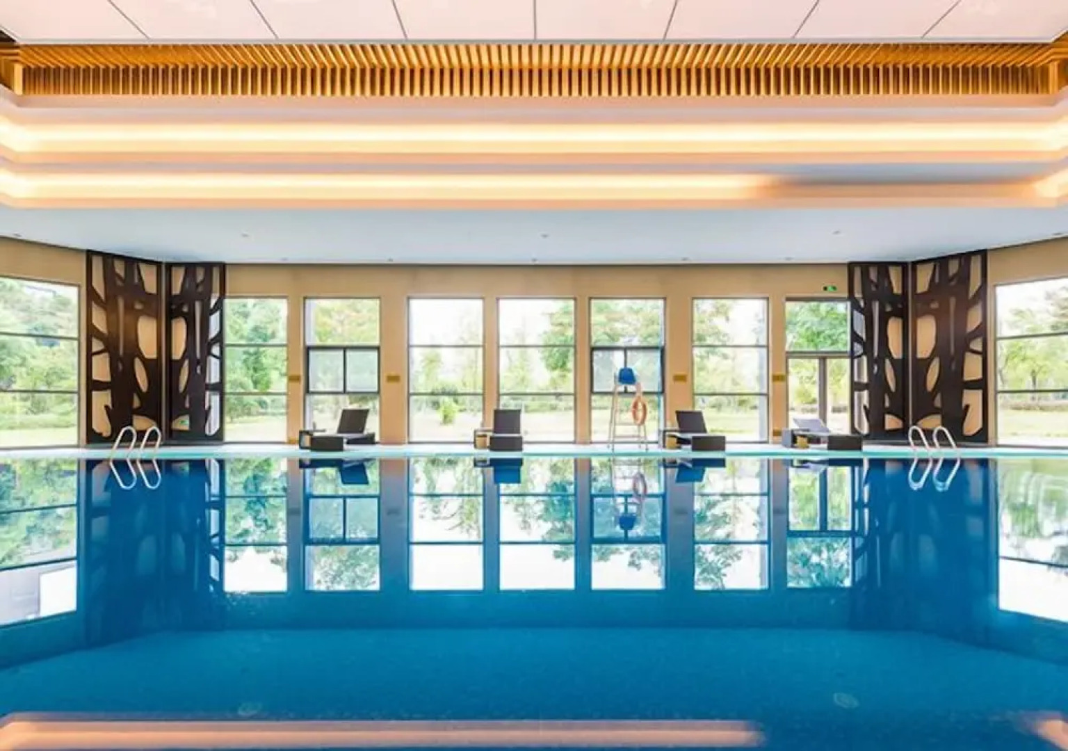 Luan Suntone Plaza Hotel