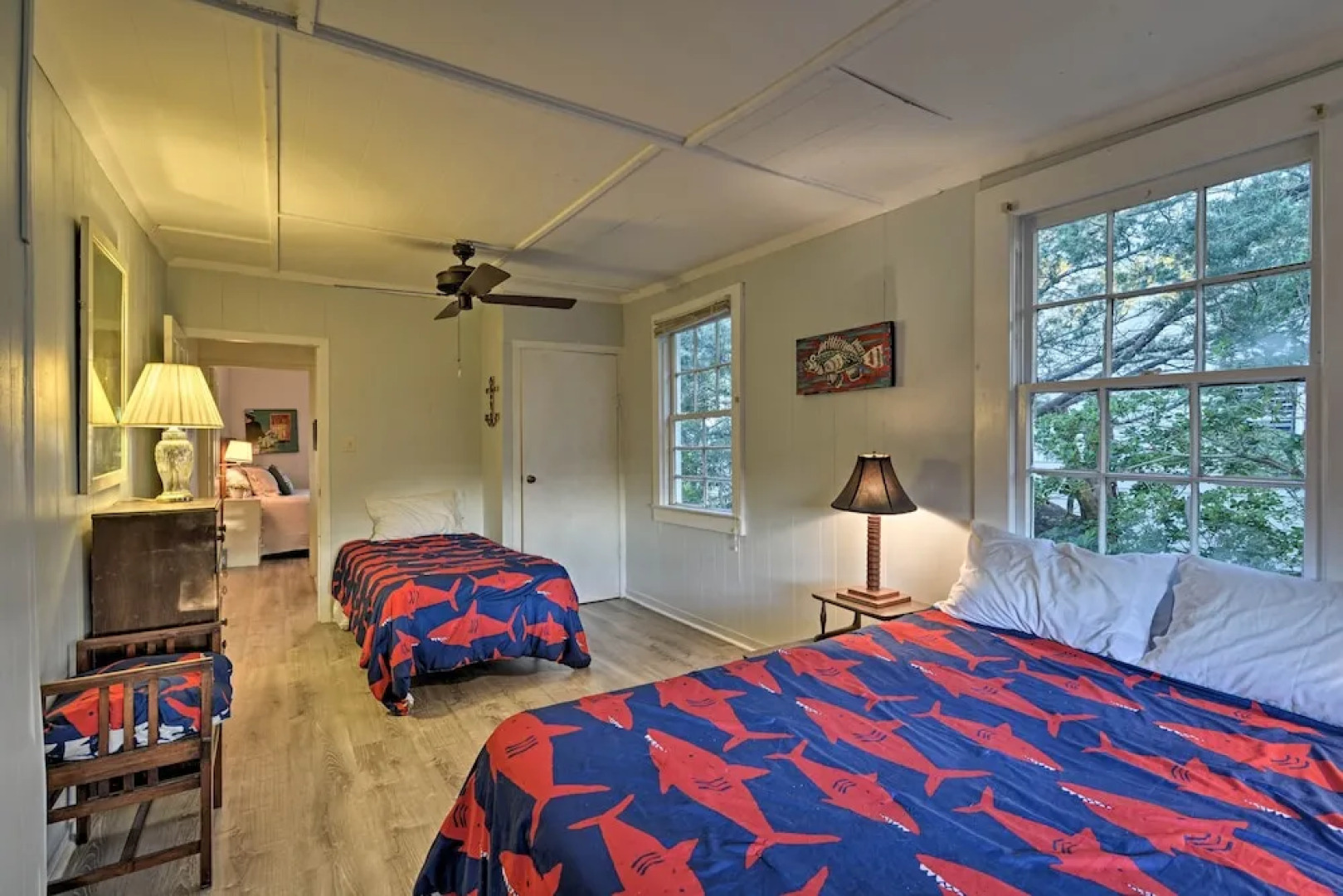 Pawleys Island House, - Steps to Beach & Creek!