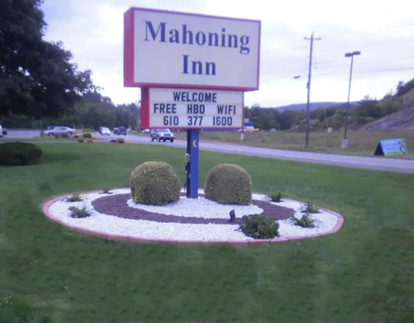 Mahoning Inn