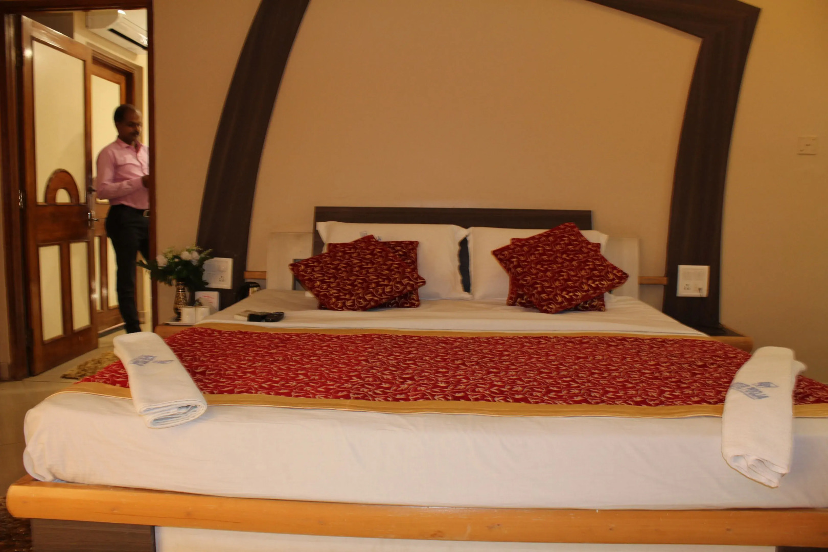 Hotel Pooja International