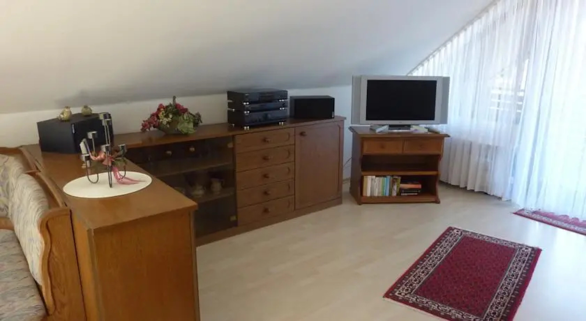 "Nicht daheim und doch zu Hause"