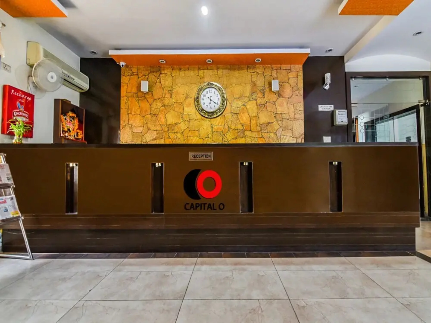 Capital O 38083 Grand Metro Hotel