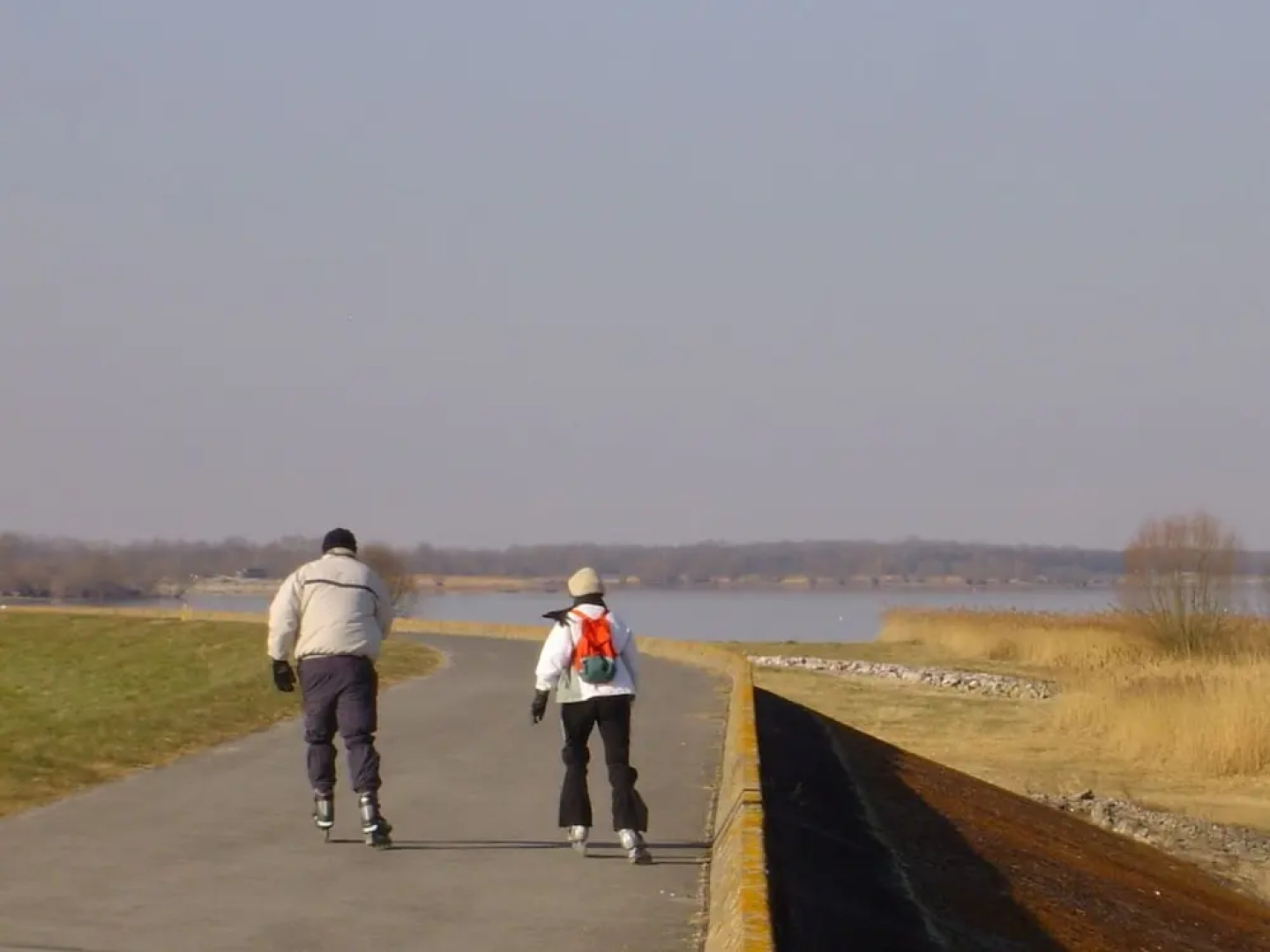 Gite Insolite "La Roulotte des Elfes", Au Milieu de Nulle Part