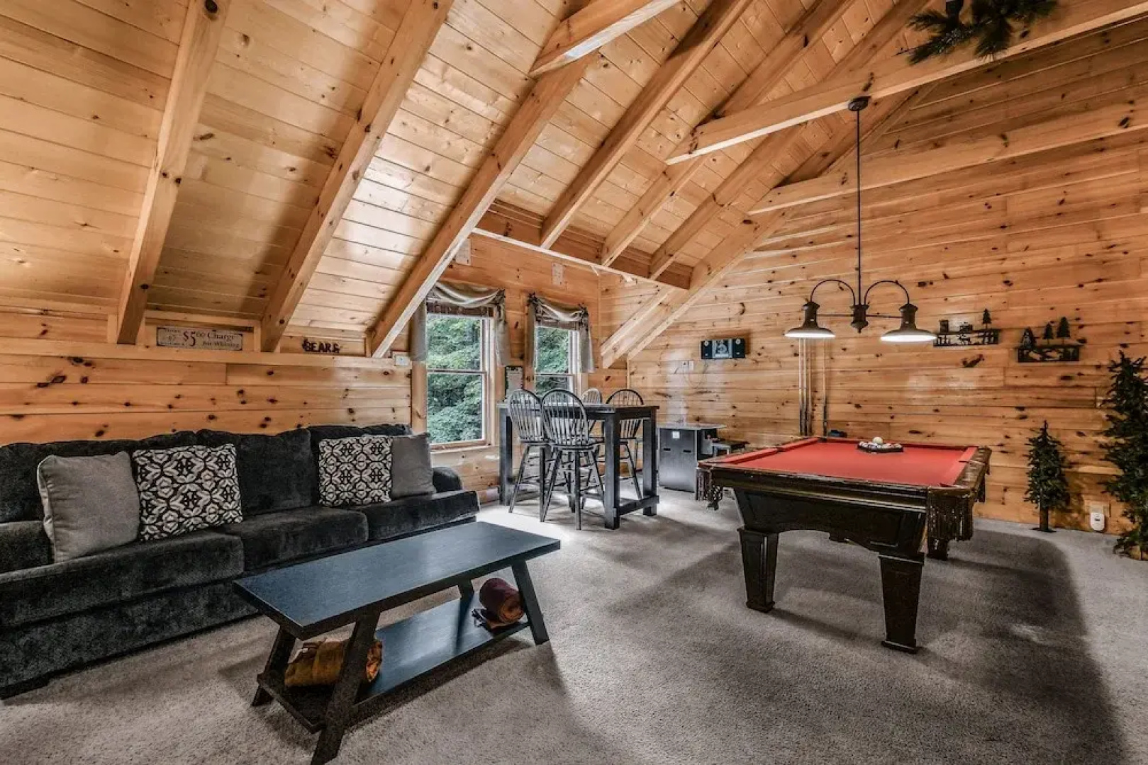 A Mountain Spirit 3 Bedroom Cabin by RedAwning