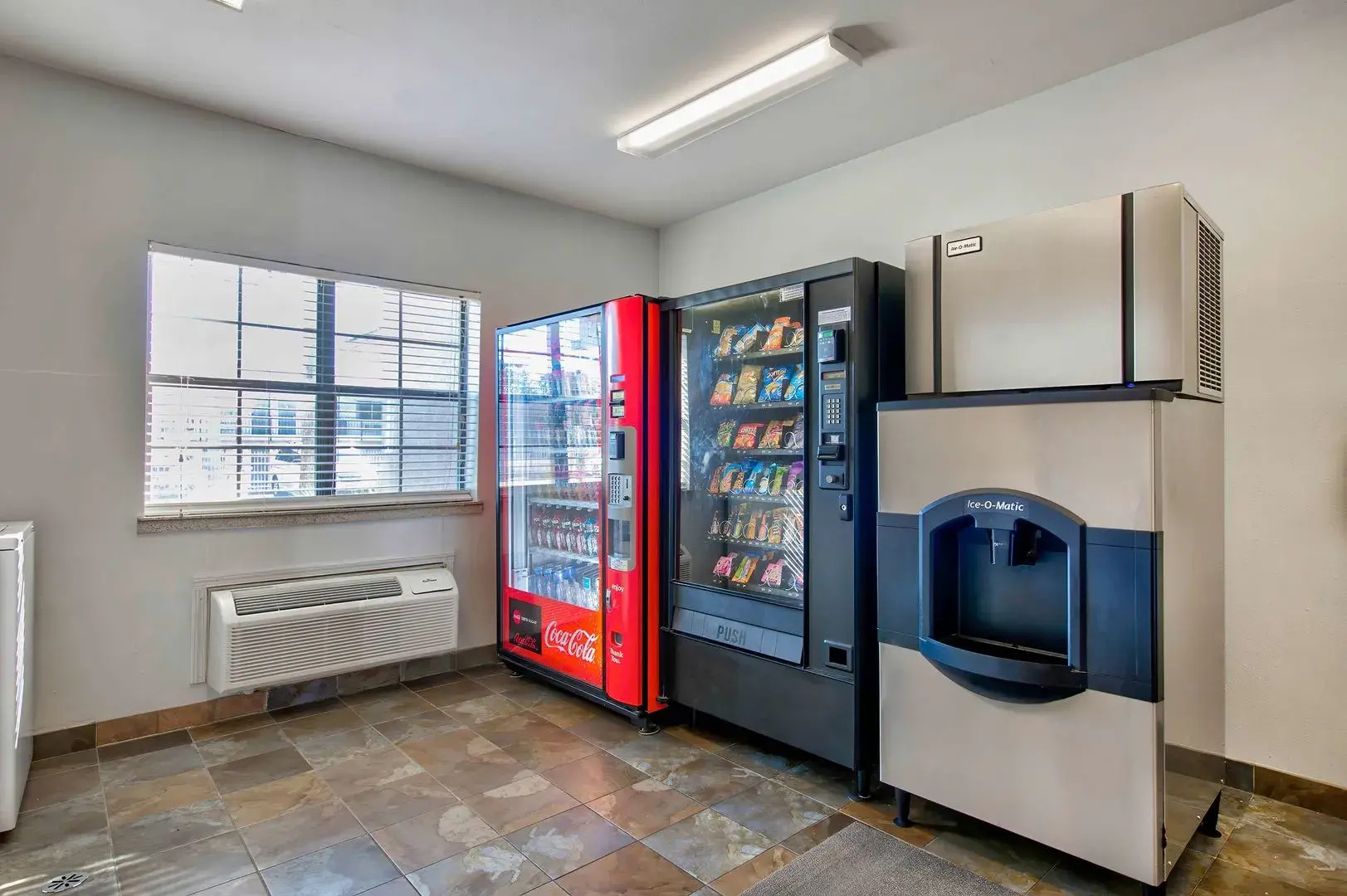 OYO Townhouse Beaumont Medical Center Area