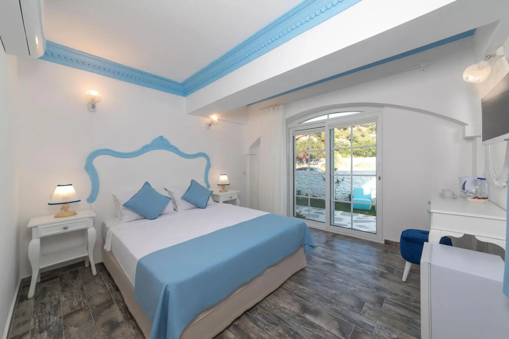 Otel Mavi Beyaz Datça