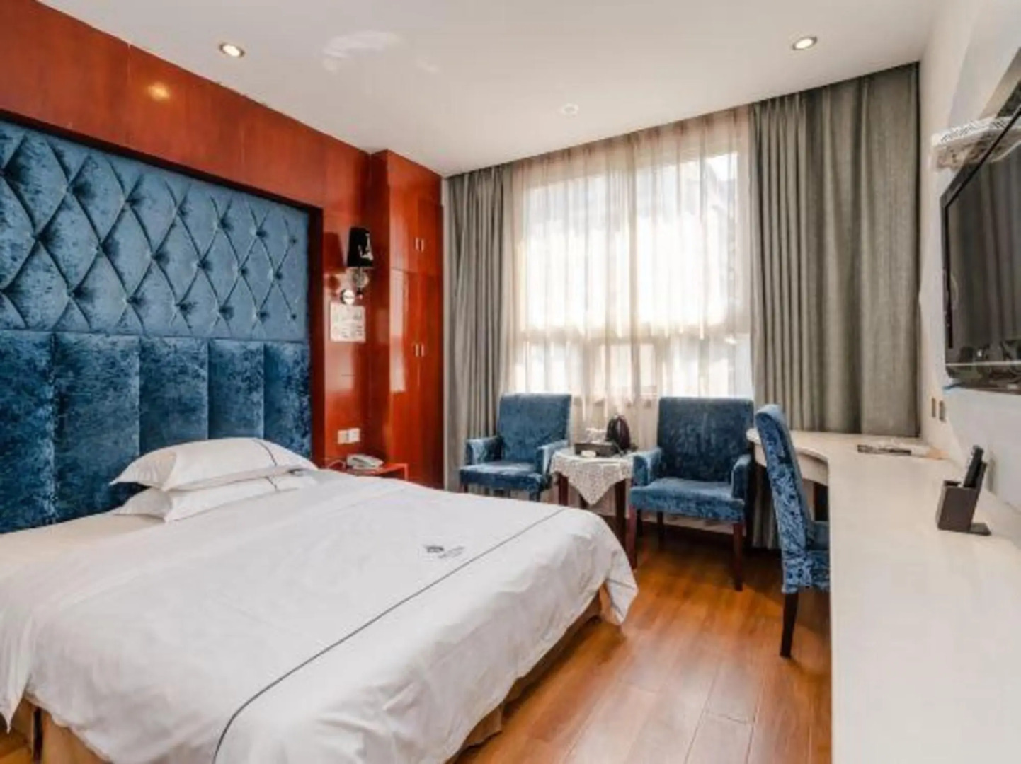 Dazhou Jinliya Hotel (City Center Plaza)