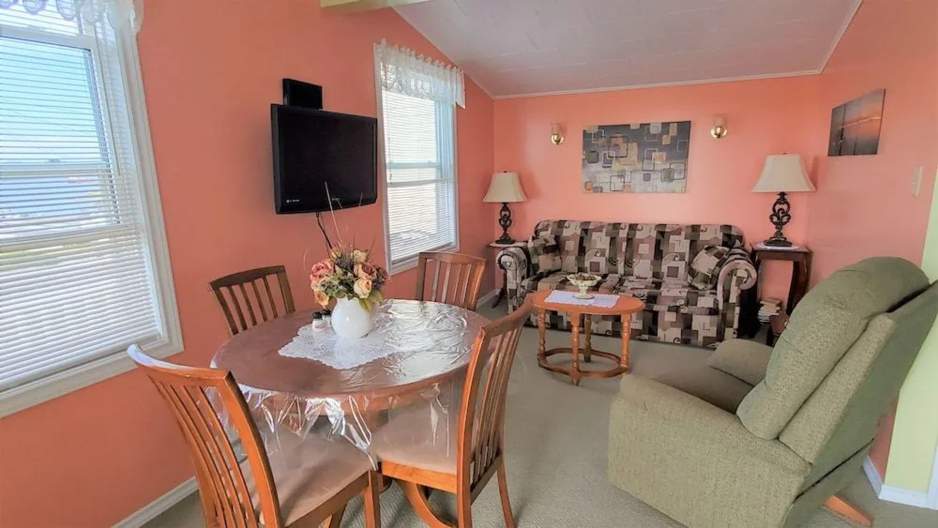 Hillside B&B Cottage