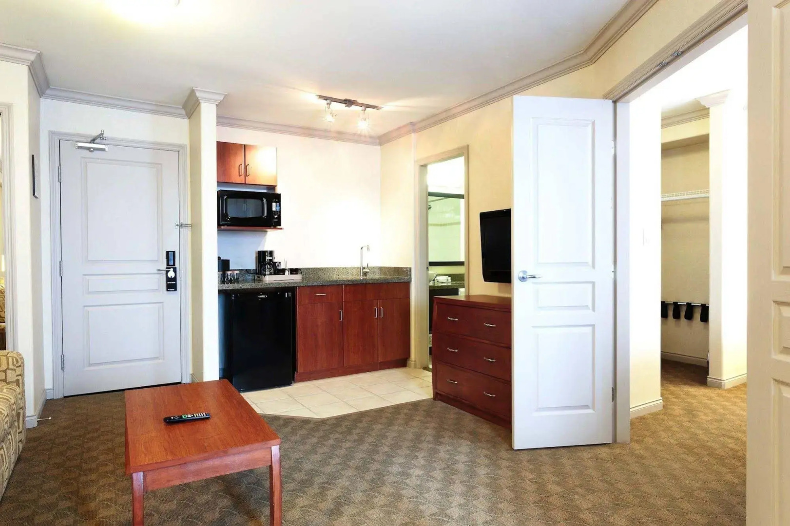 Sandman Hotel & Suites Winnipeg Airport