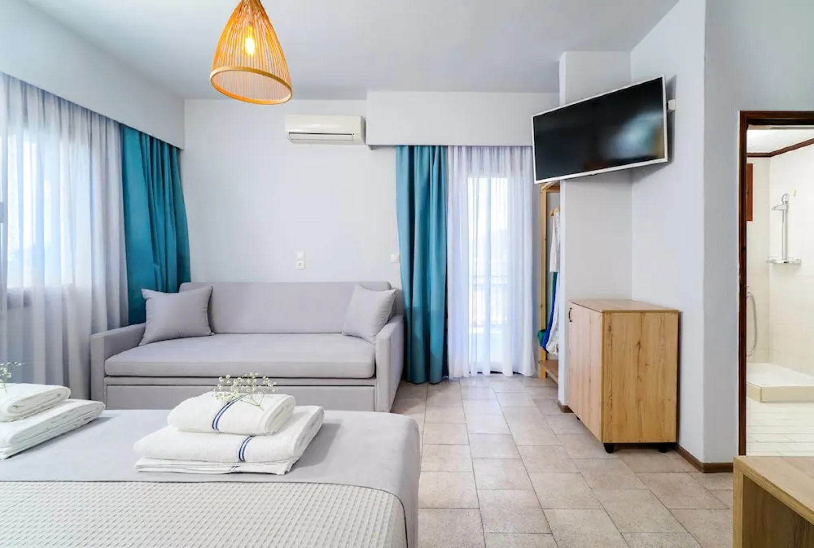Nefeli Fresh Hotel