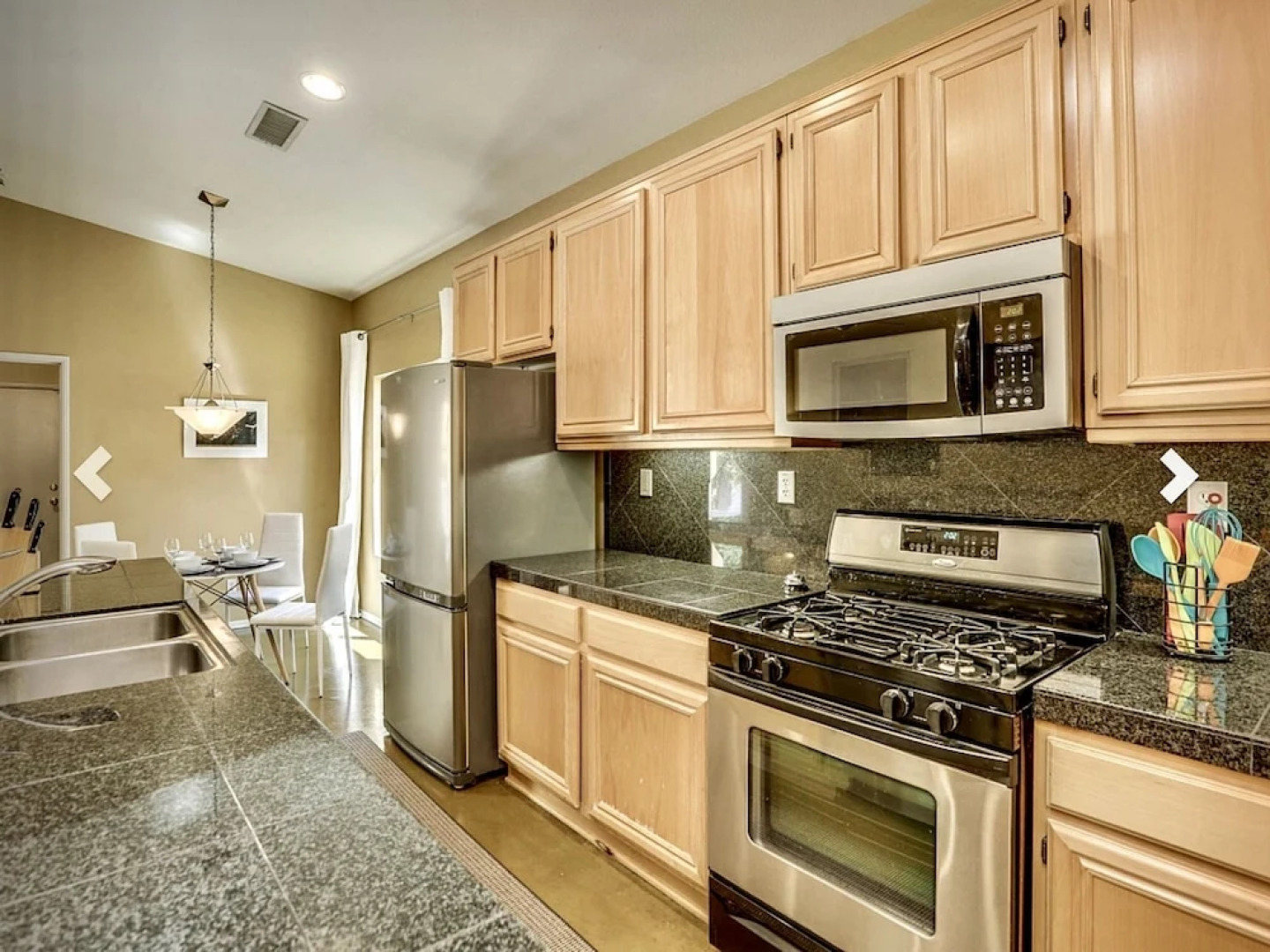 The Splash House by DeLeon Destinations Holiday home 3