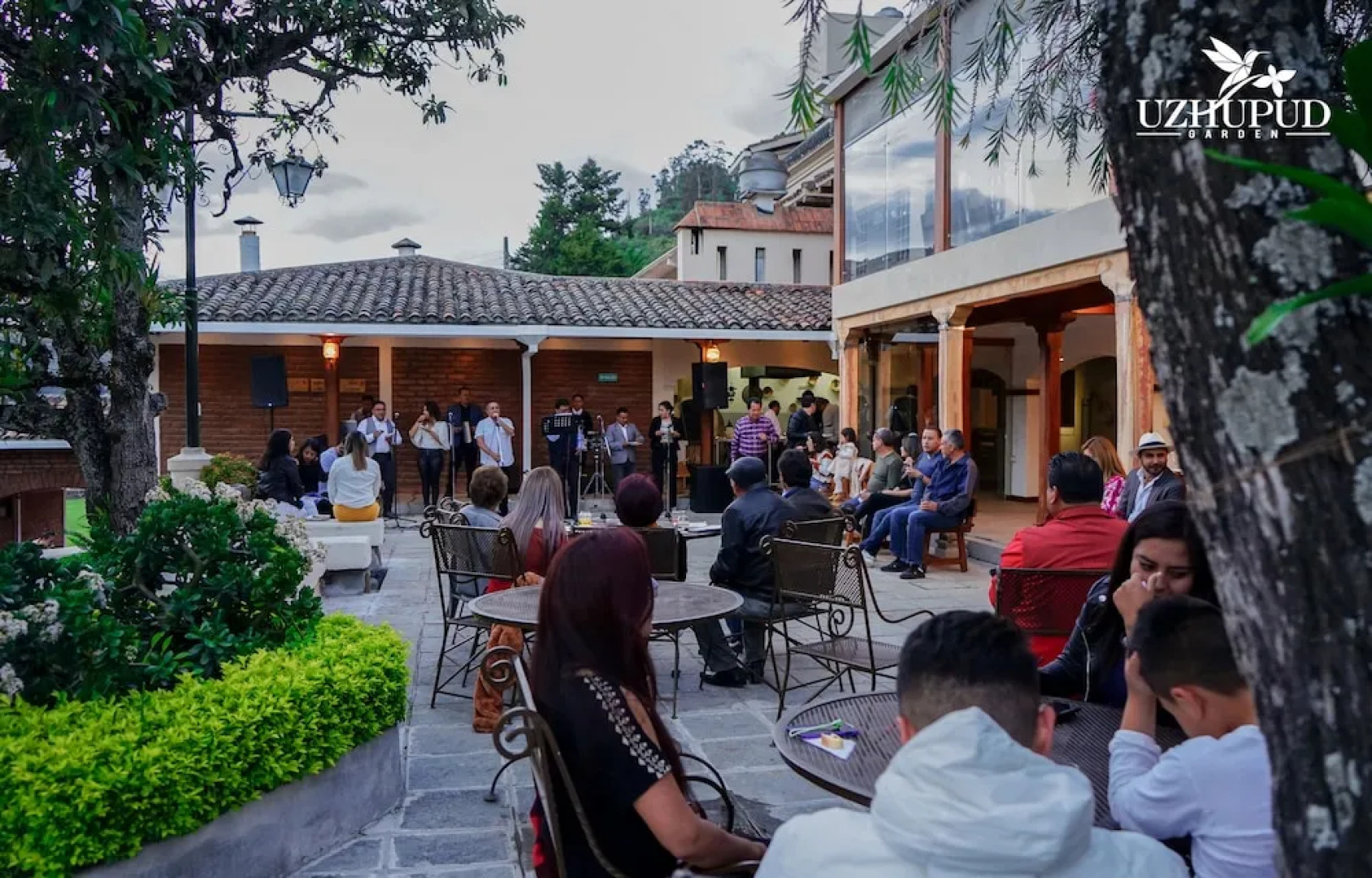 Uzhupud Garden Hotel & lodge