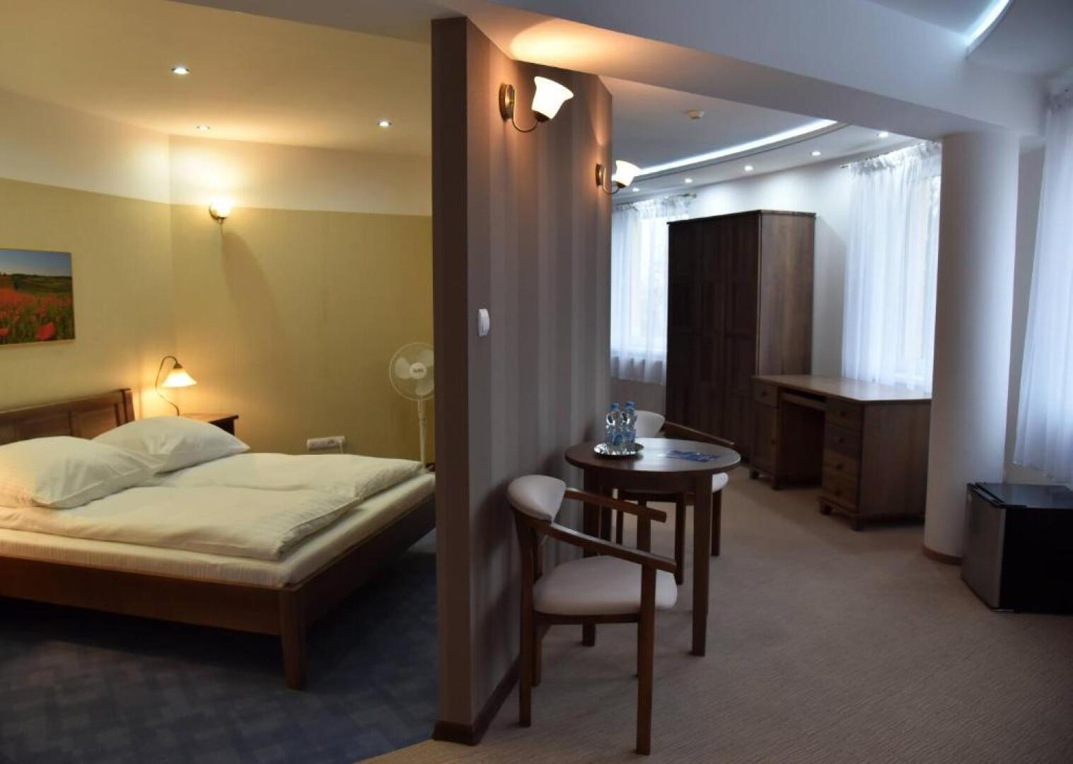 Kompleks Hotelowy Logos